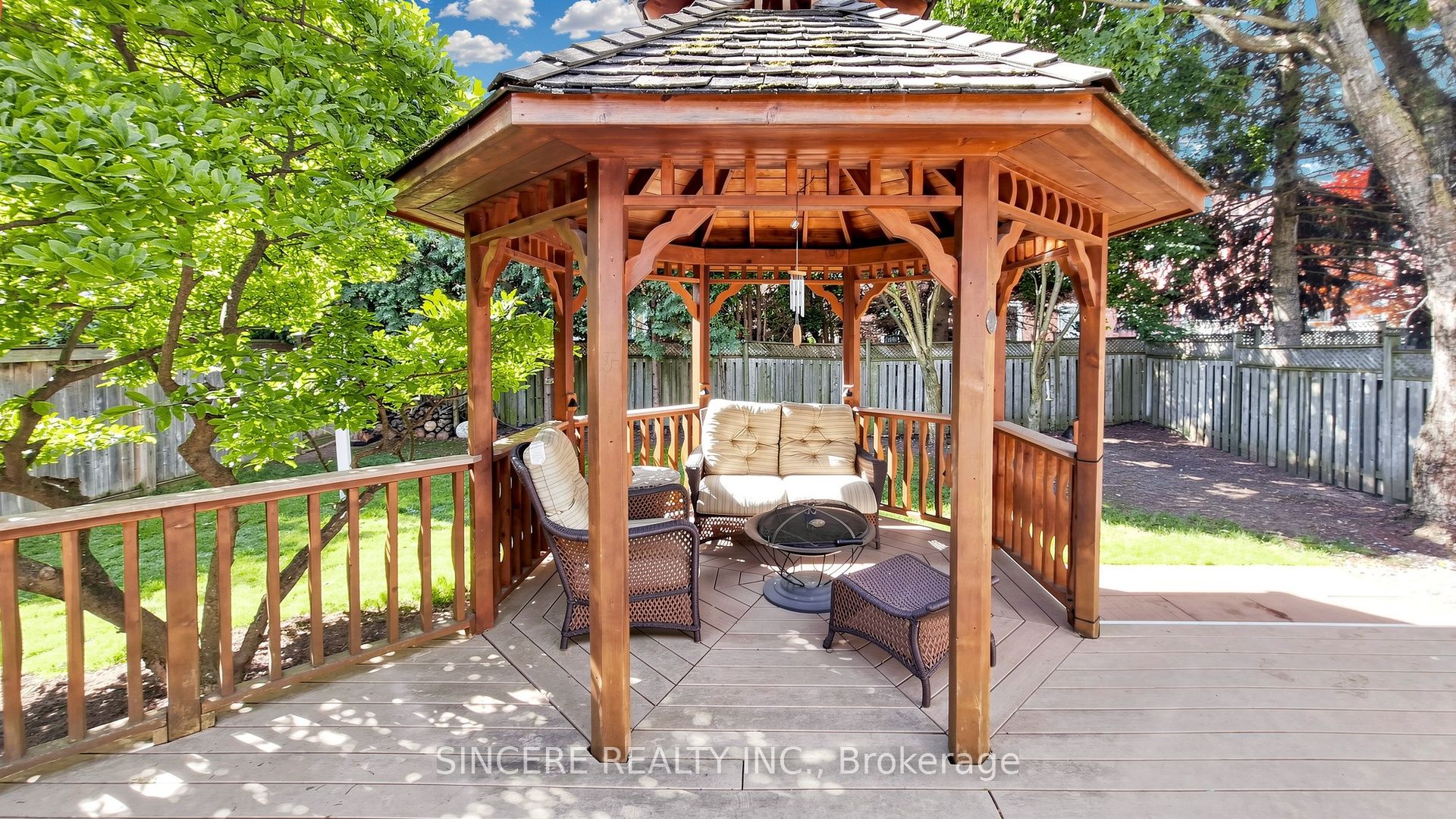 76 Braeside Square Property Photo 46