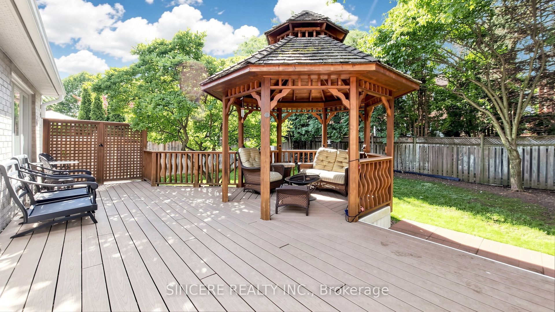 76 Braeside Square Property Photo 47