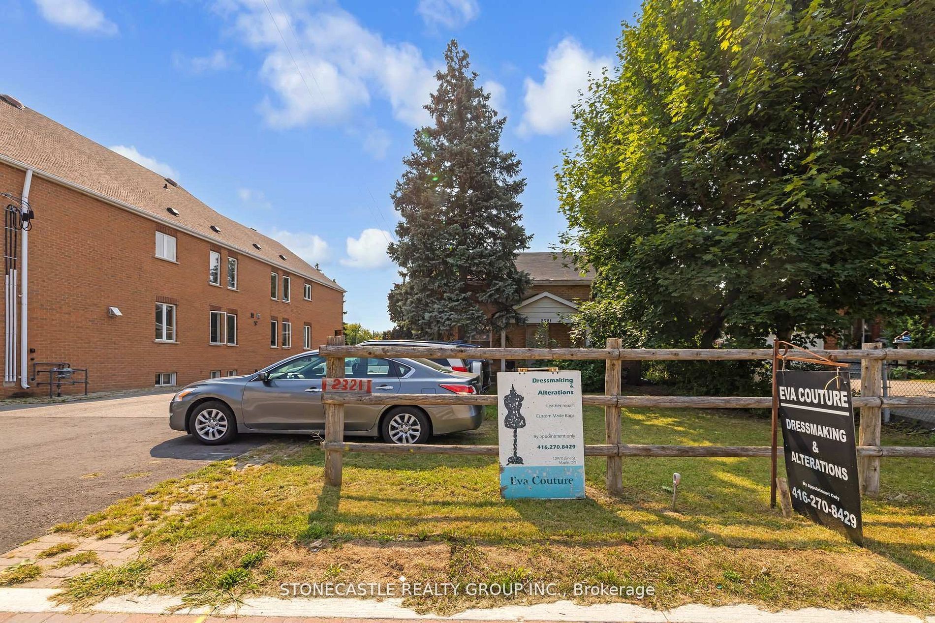 2321 Major Mackenzie Drive W Property Photo 1