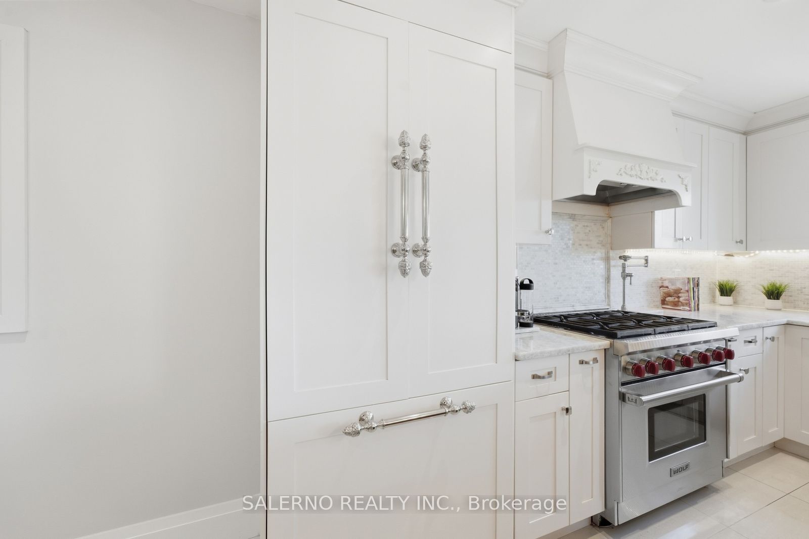 192 Veneto Drive Property Photo 16