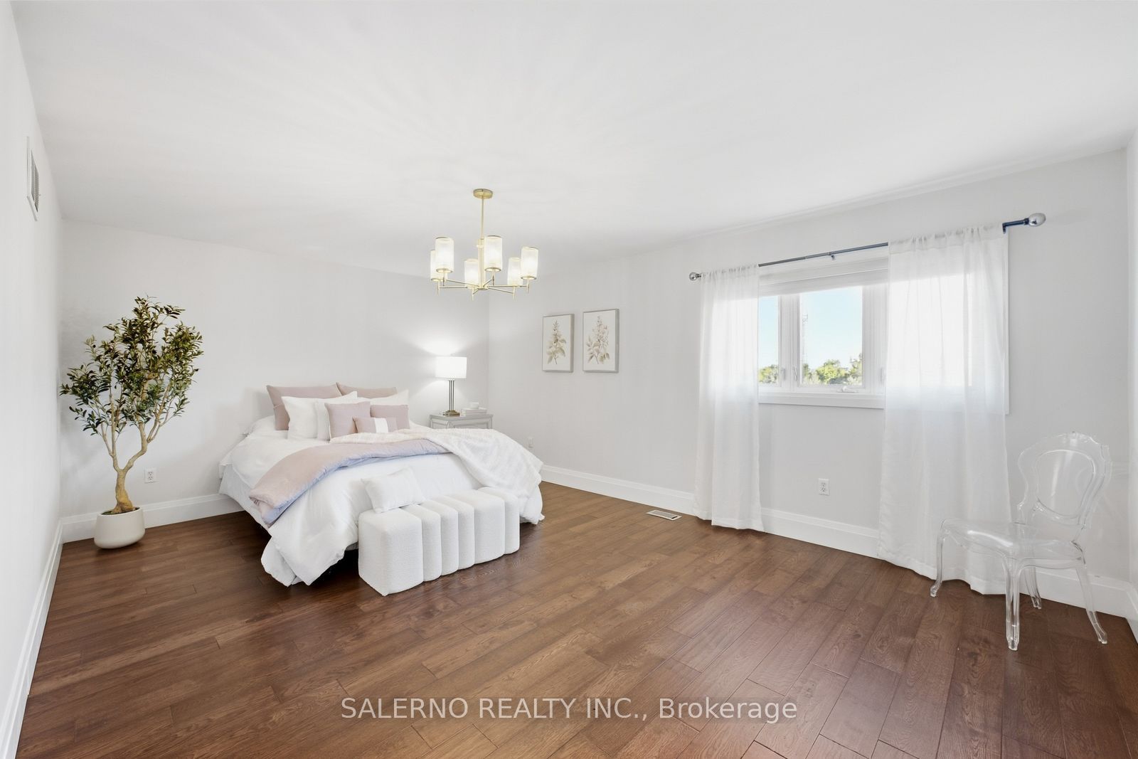 192 Veneto Drive Property Photo 23