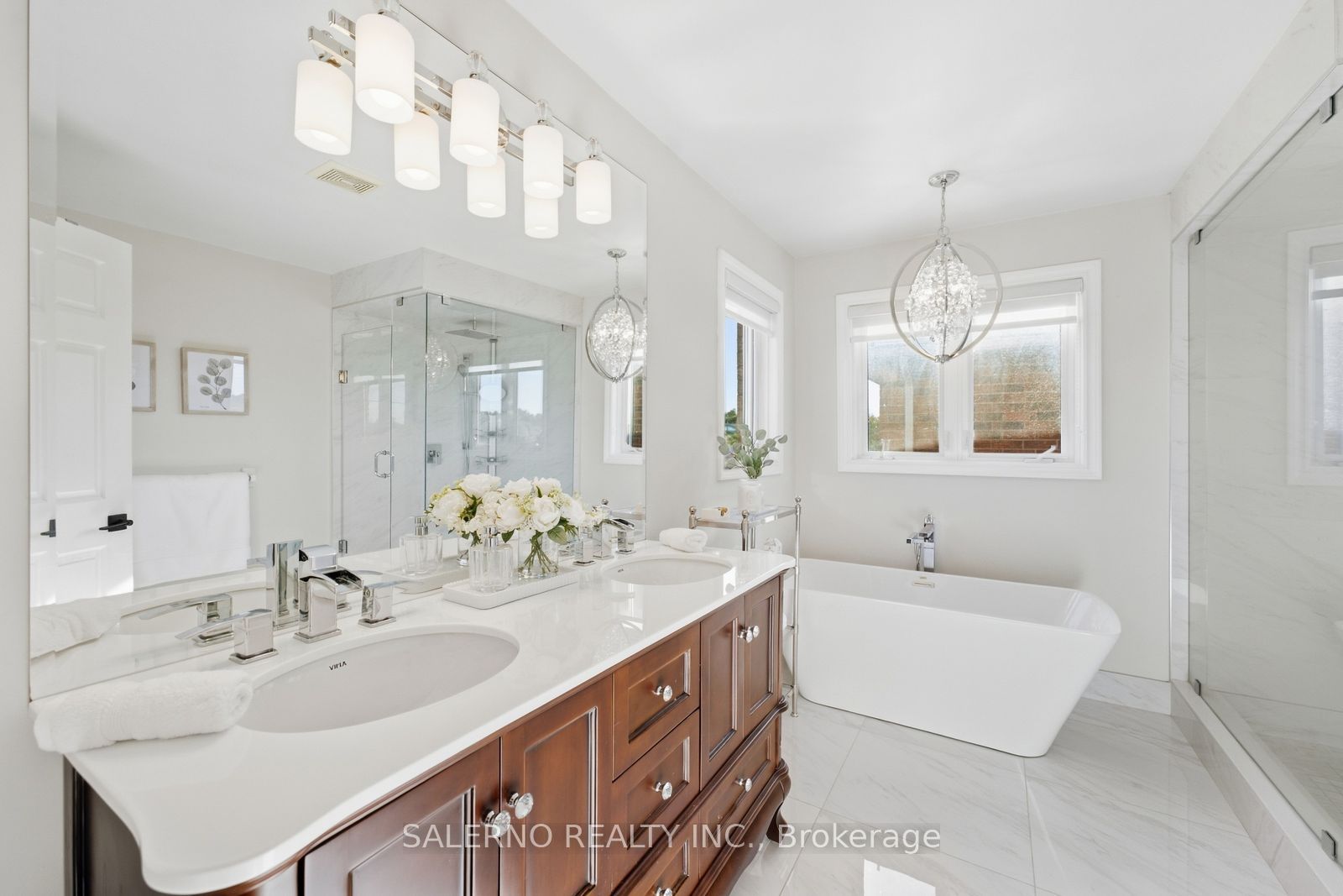 192 Veneto Drive Property Photo 25