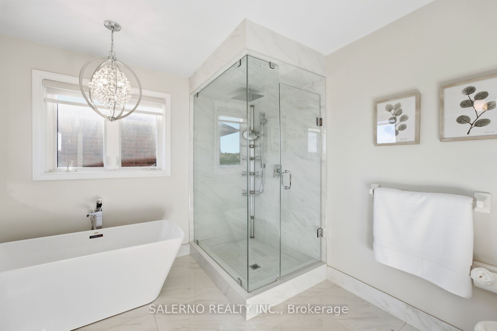 192 Veneto Drive Property Photo 26