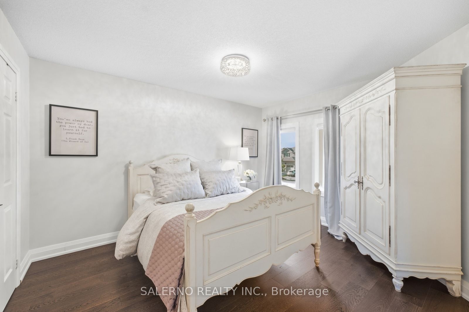 192 Veneto Drive Property Photo 28