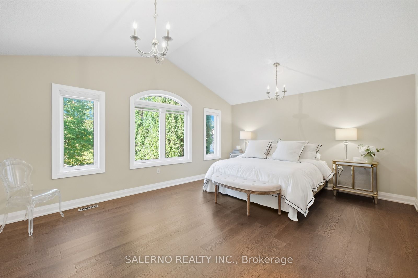 192 Veneto Drive Property Photo 30