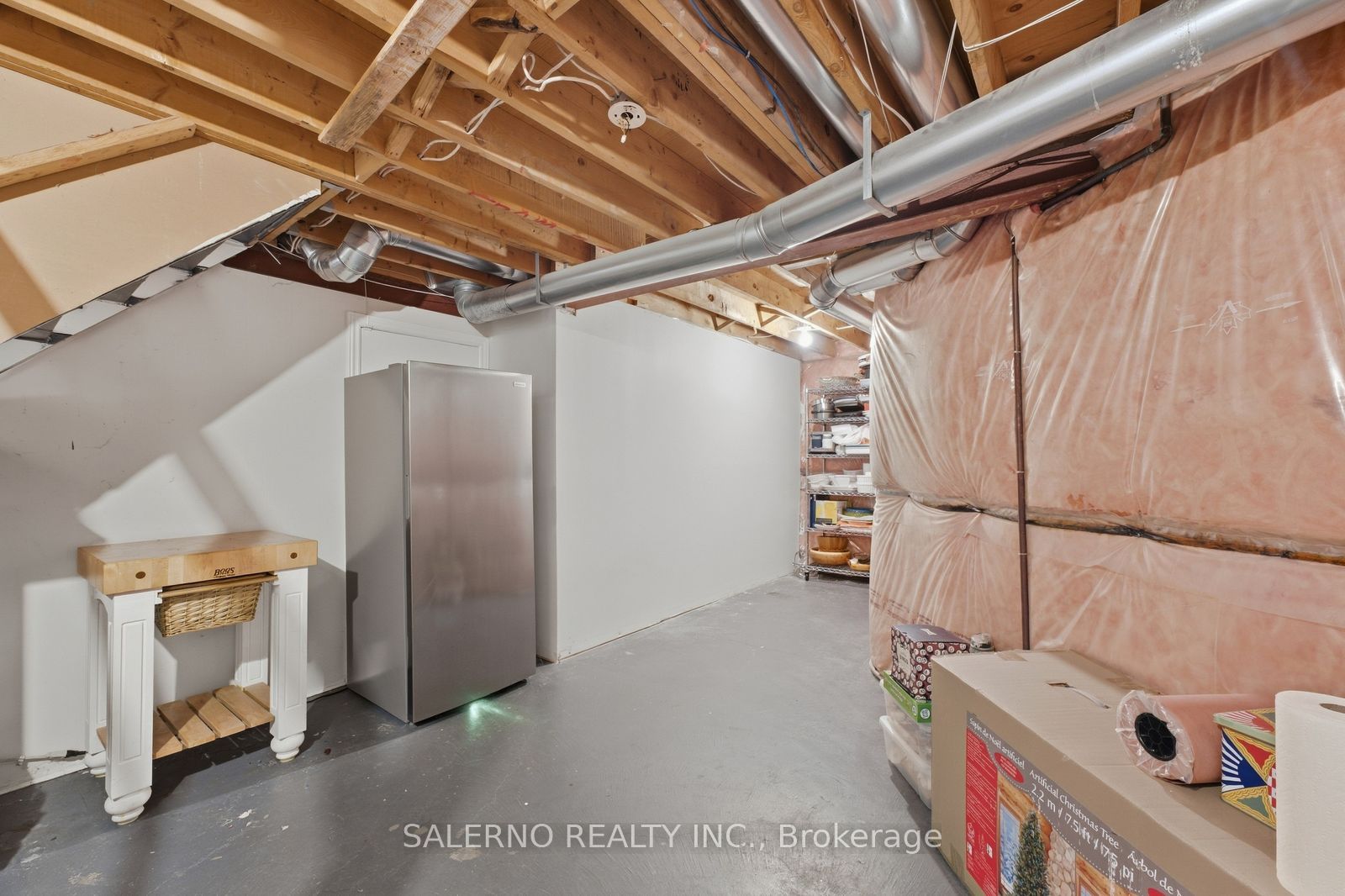 192 Veneto Drive Property Photo 33