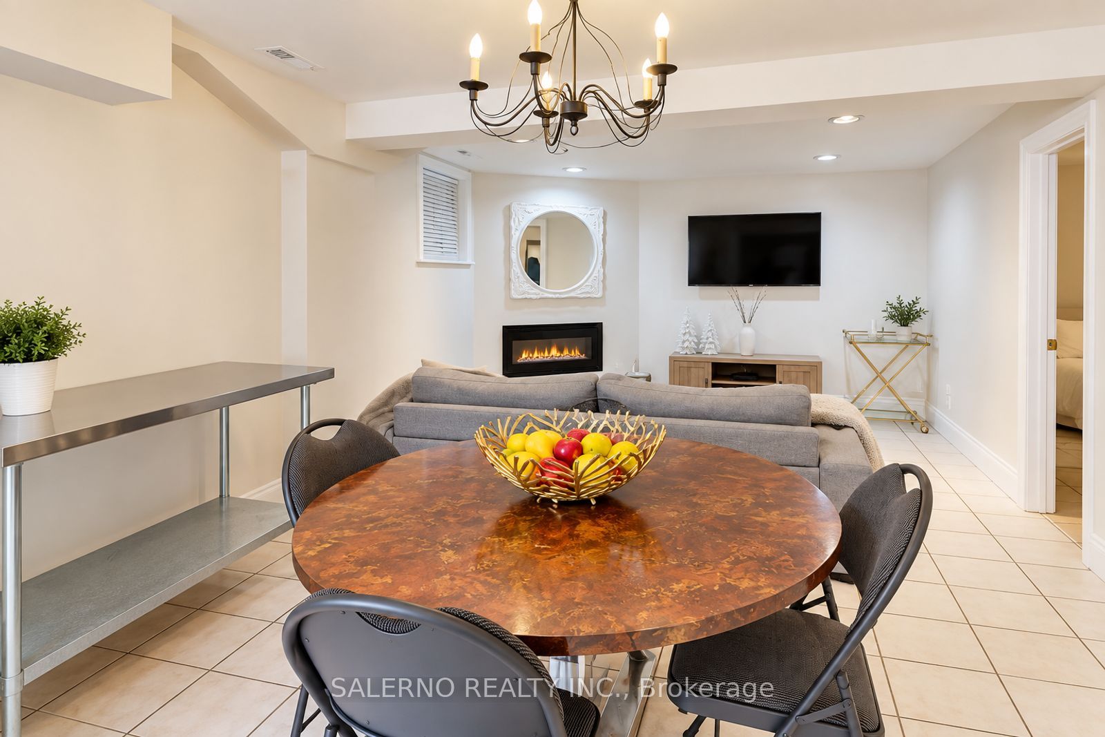 192 Veneto Drive Property Photo 38