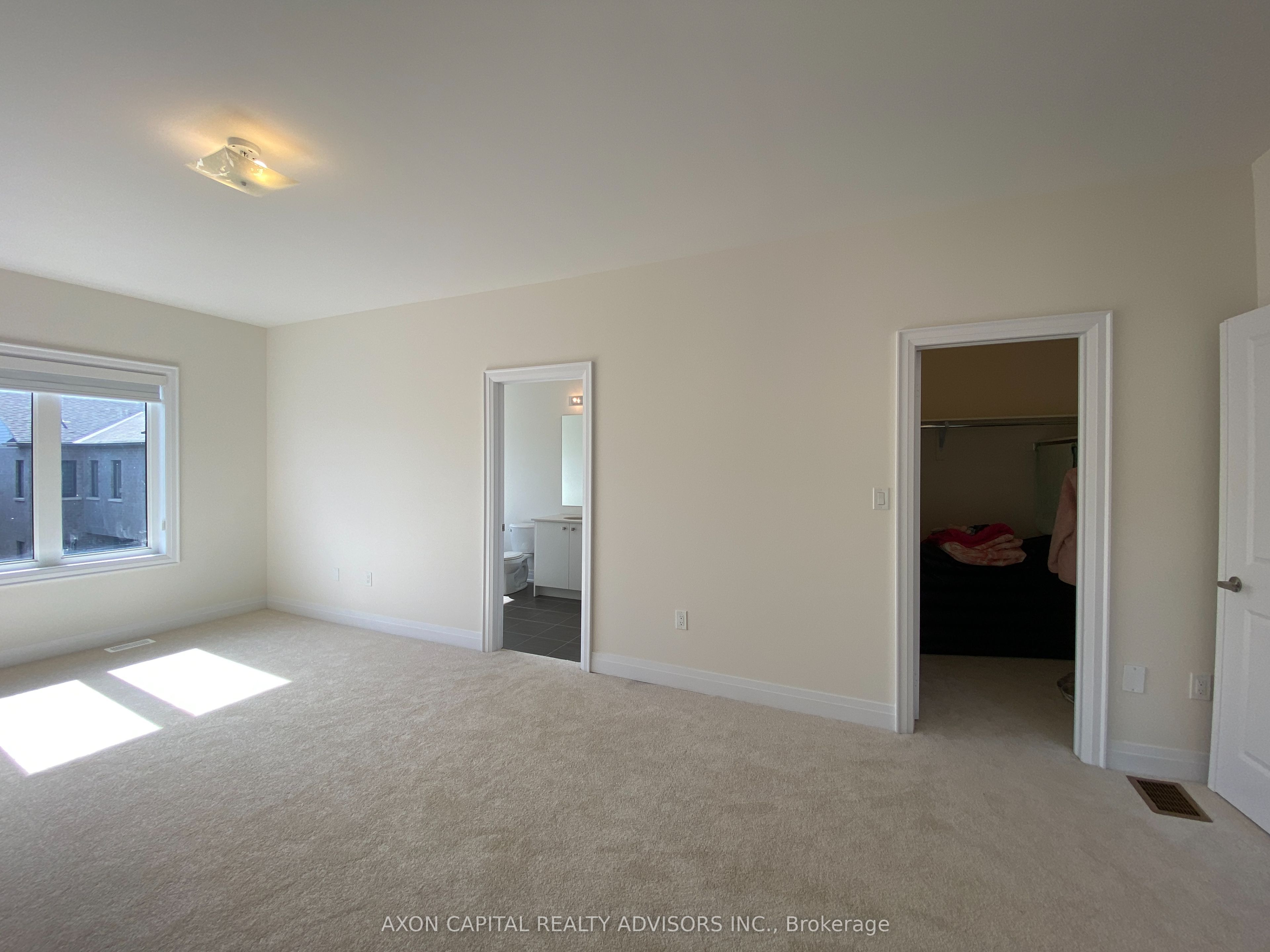 39 Mindanao Avenue Property Photo 9