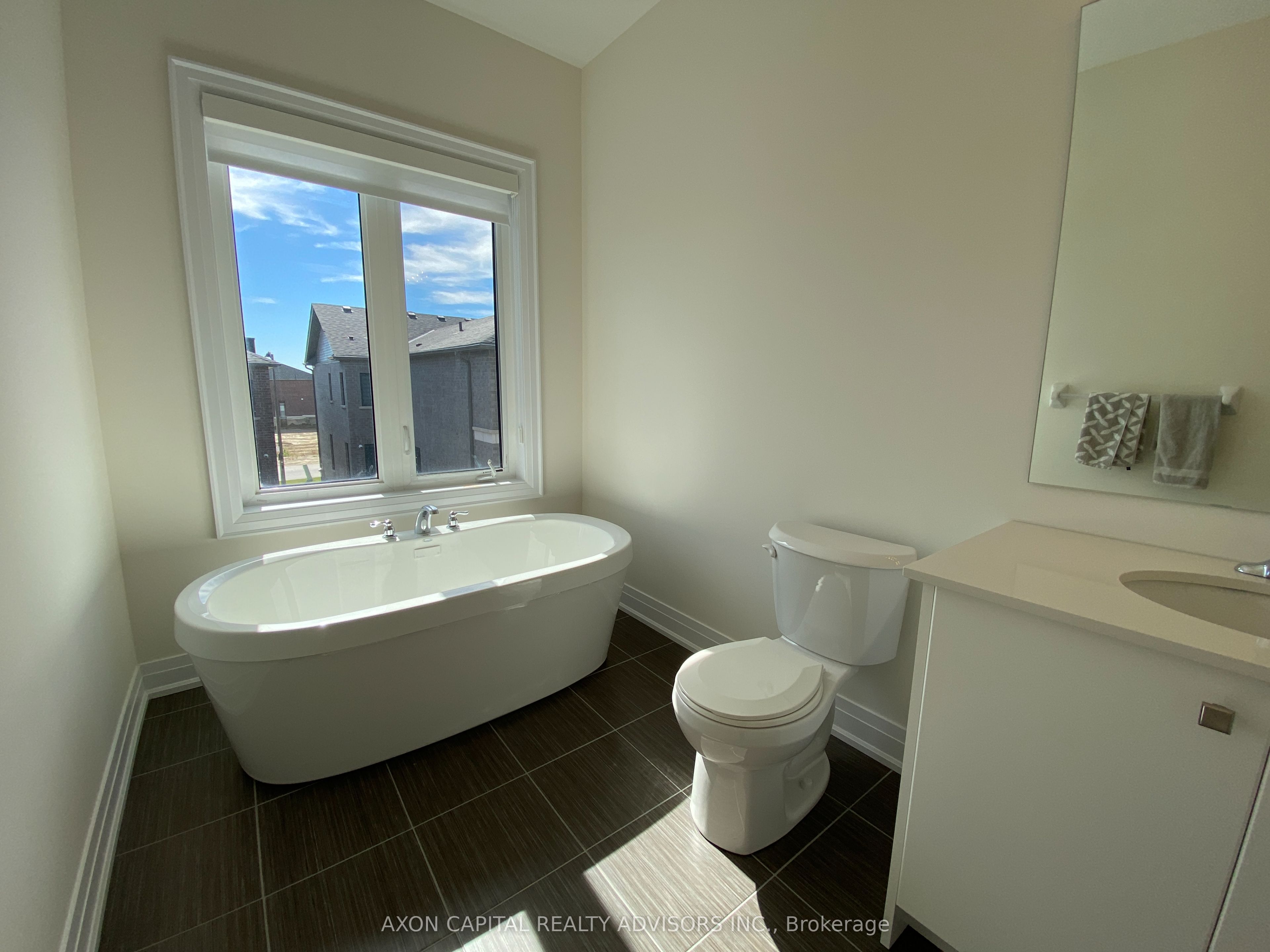 39 Mindanao Avenue Property Photo 11