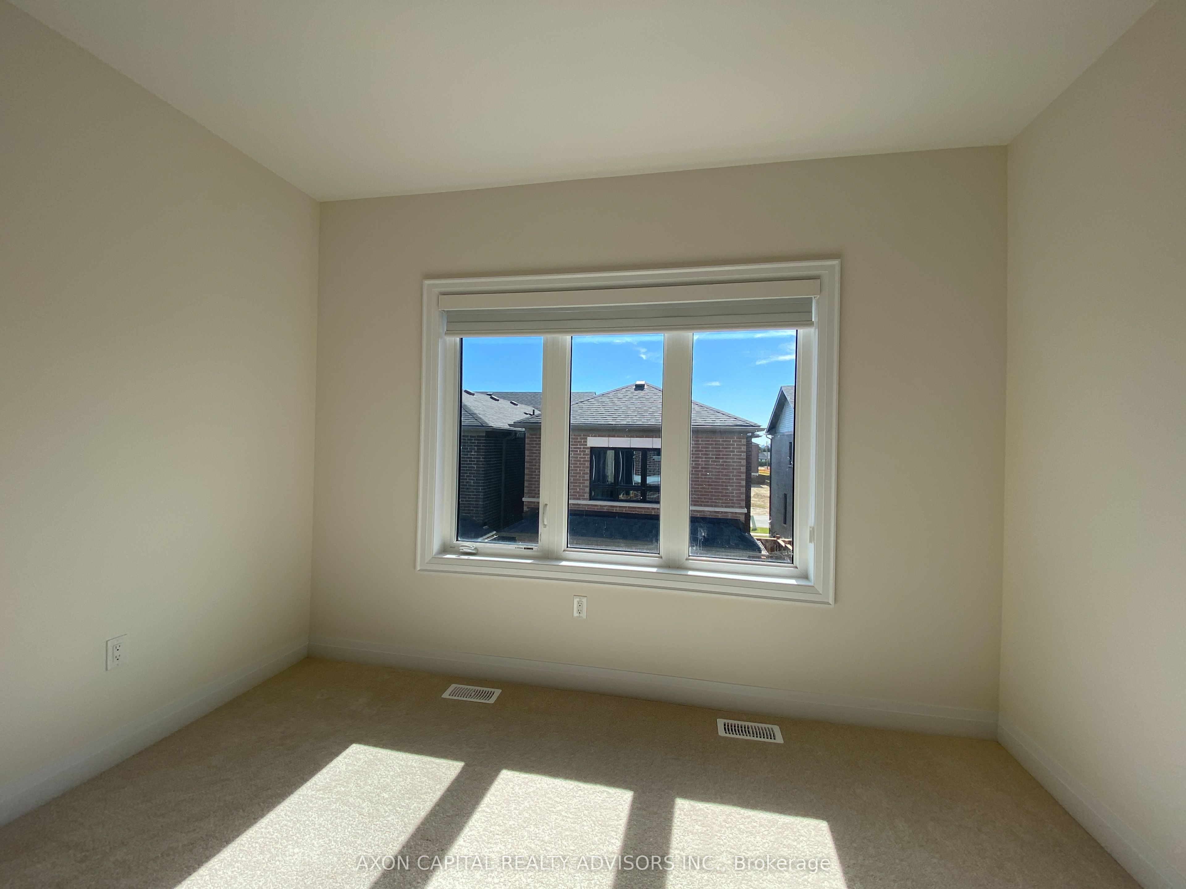 39 Mindanao Avenue Property Photo 13
