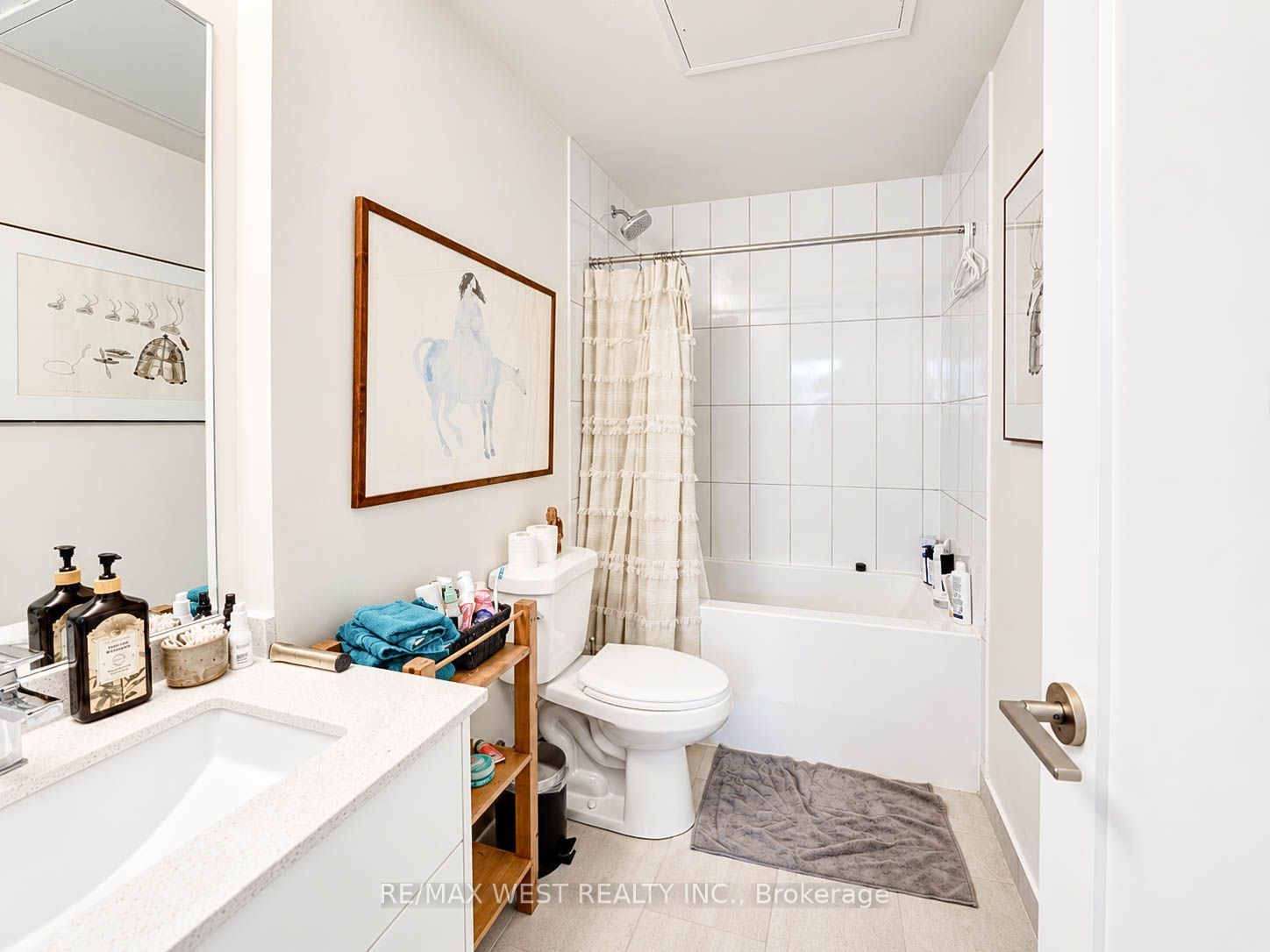 9000 Jane Street 1019 Property Photo 17