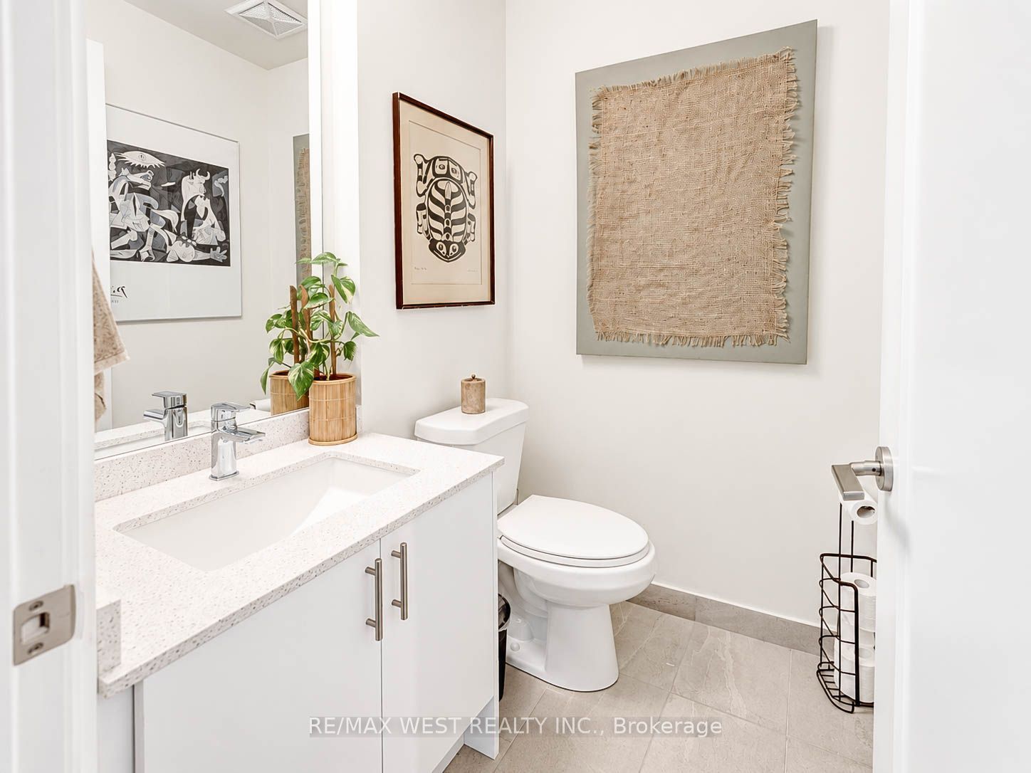 9000 Jane Street 1019 Property Photo 19