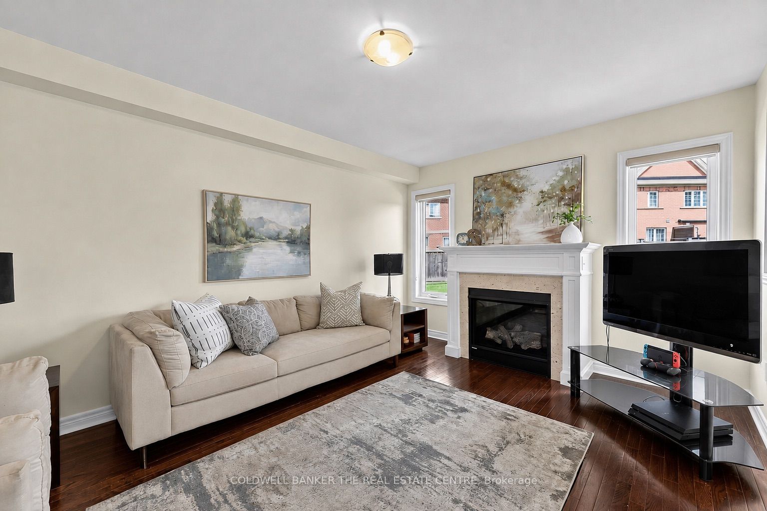 18 Herefordshire Crescent Property Photo 8