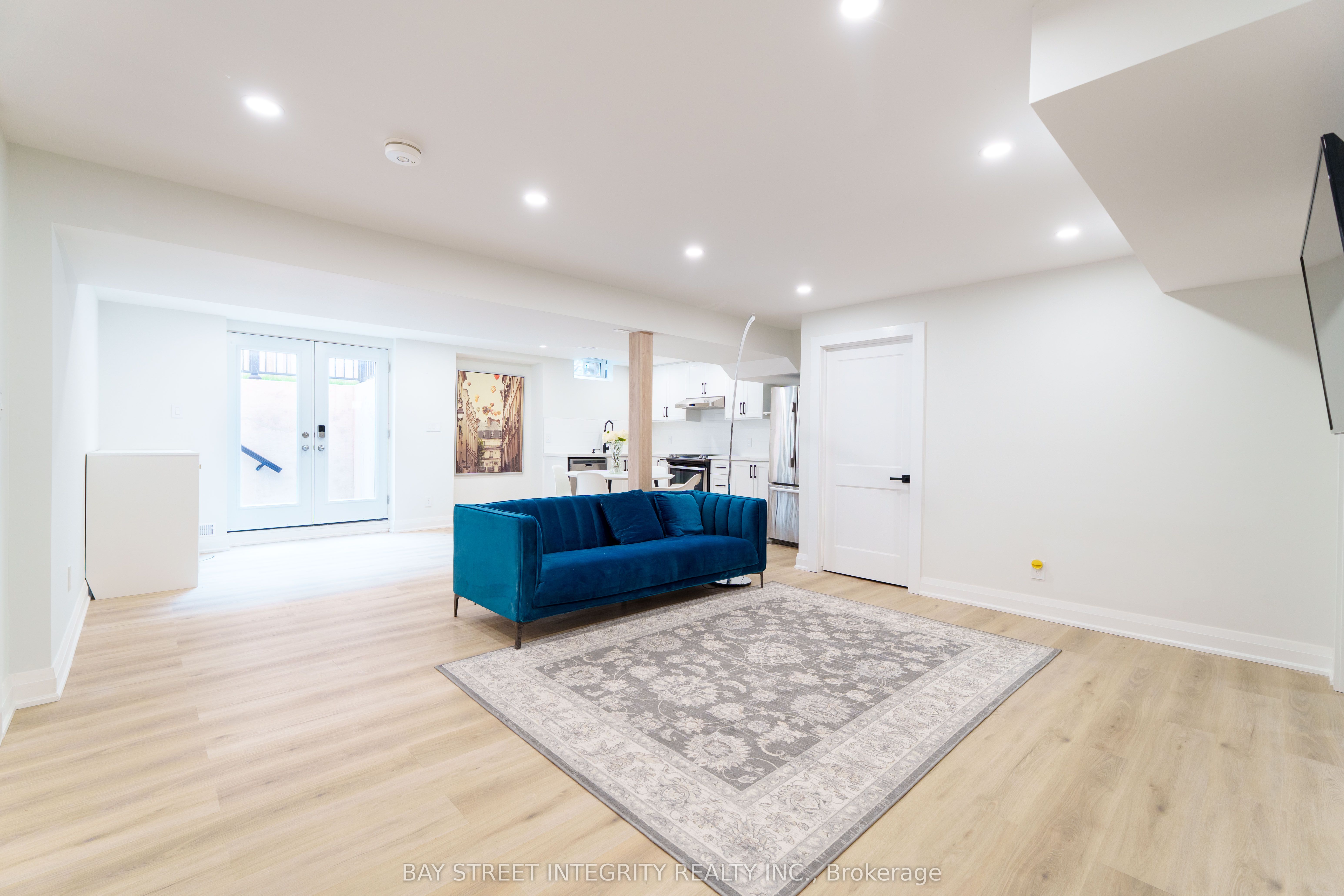 2247 Rodick Road Property Photo 42