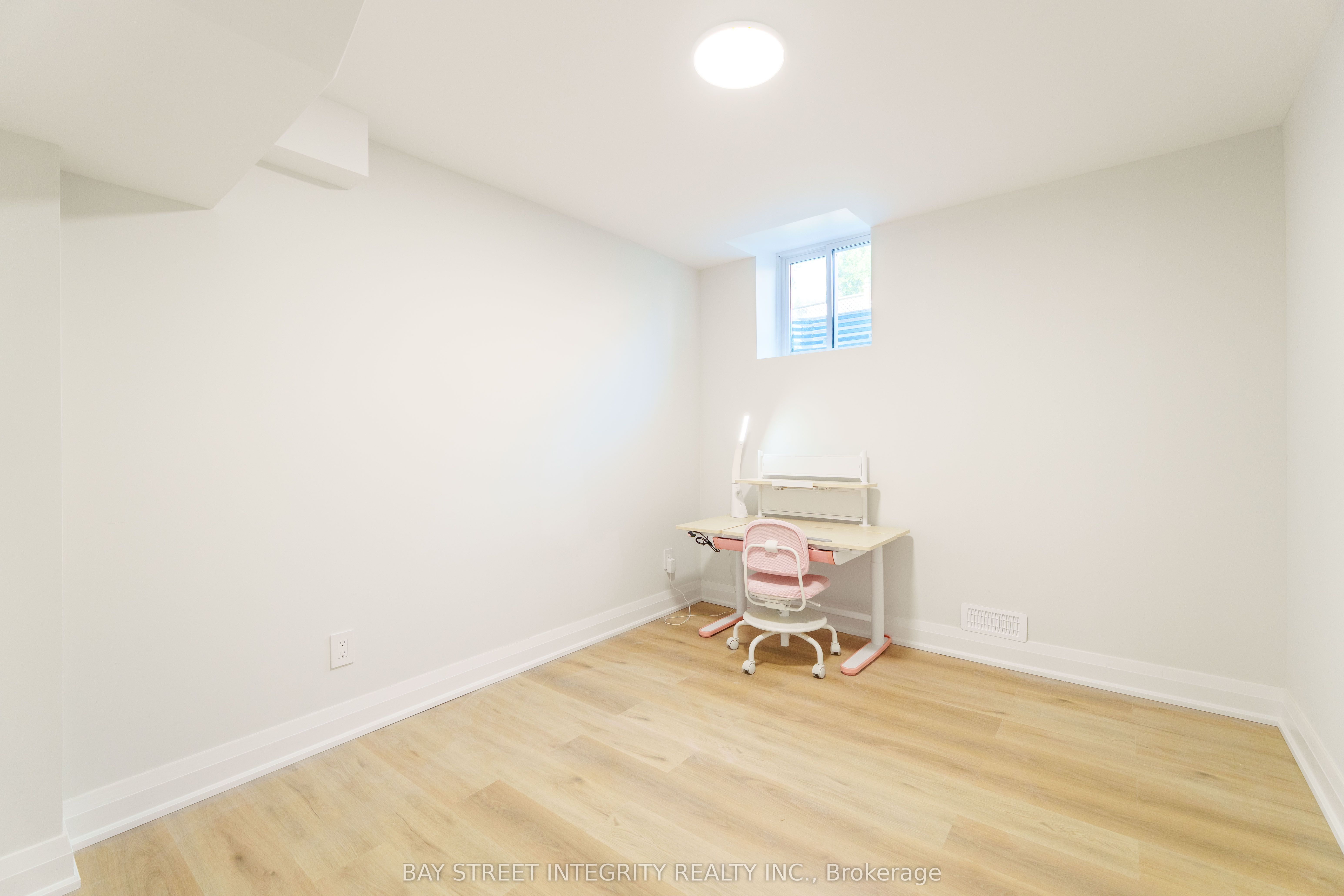 2247 Rodick Road Property Photo 47