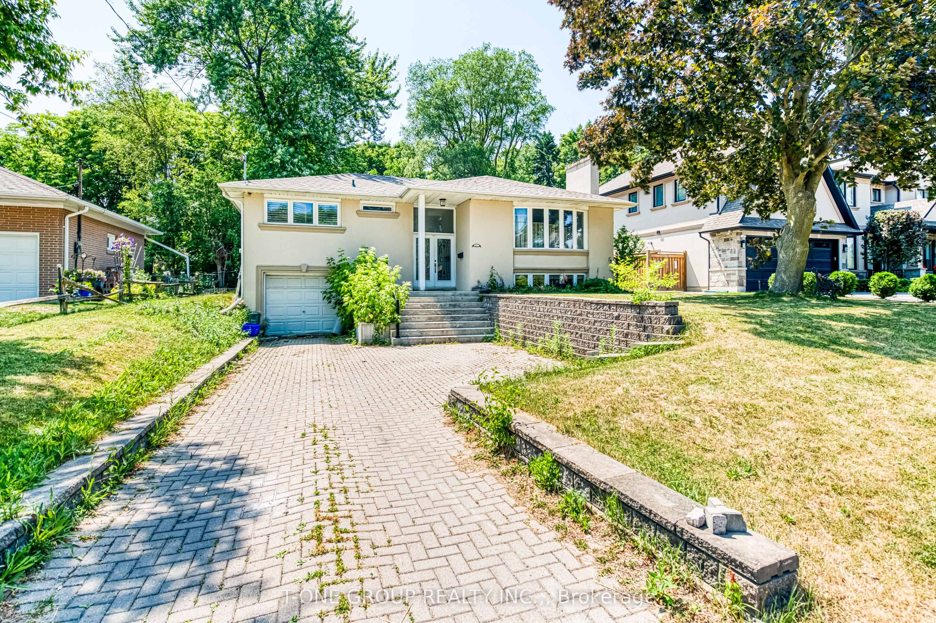 64 Hawkridge Avenue Property Photo 2