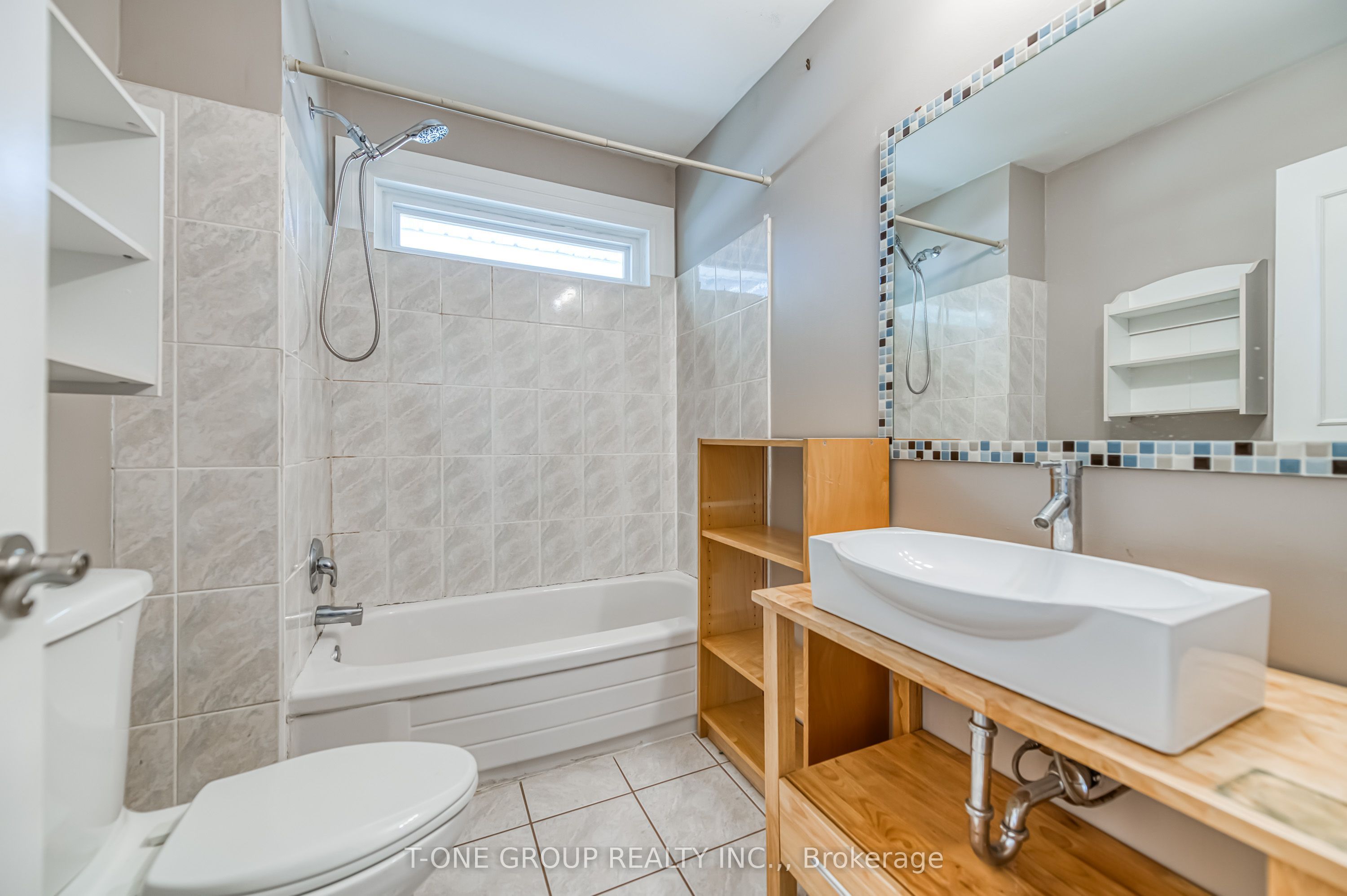 64 Hawkridge Avenue Property Photo 11