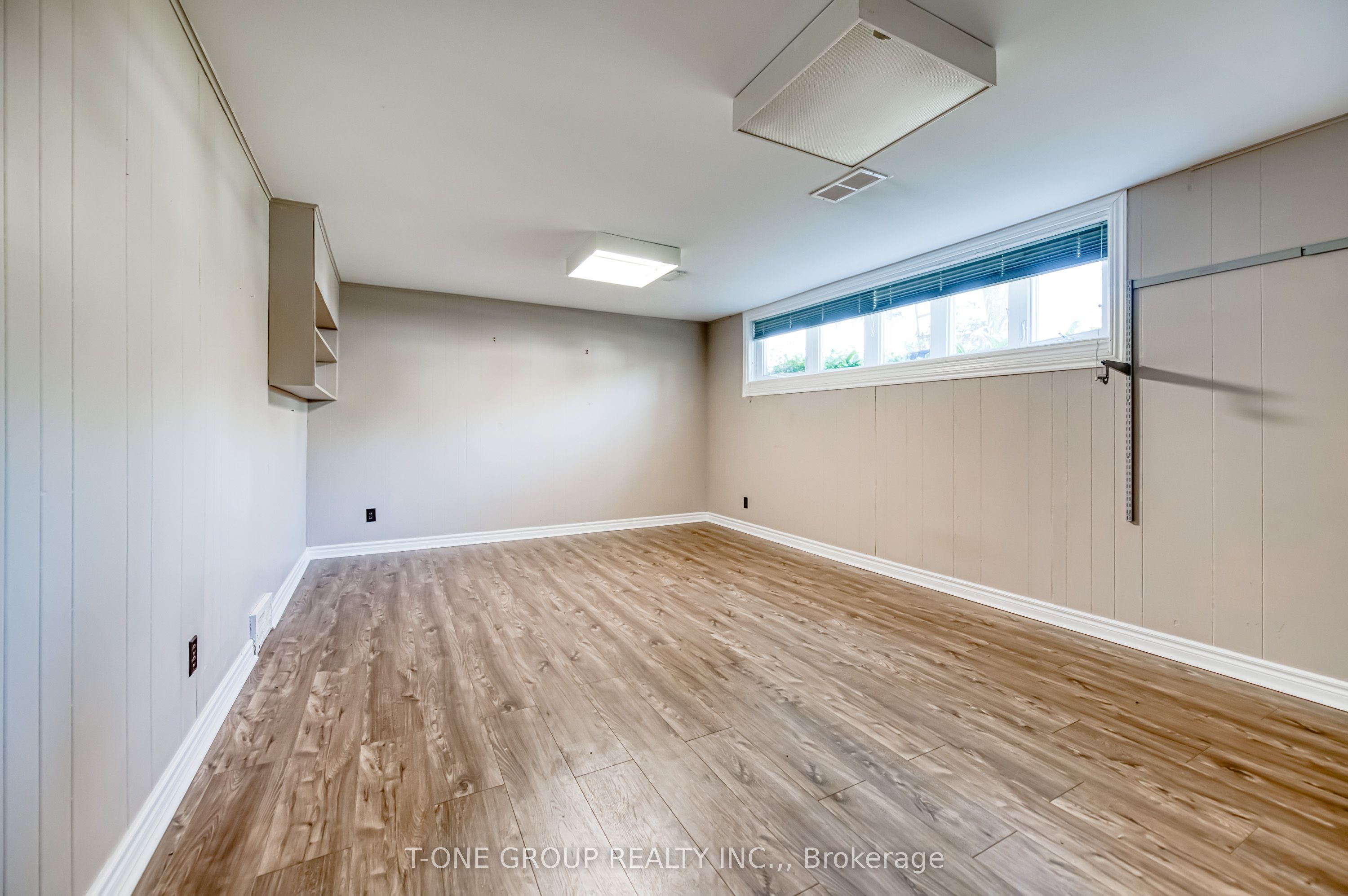 64 Hawkridge Avenue Property Photo 34