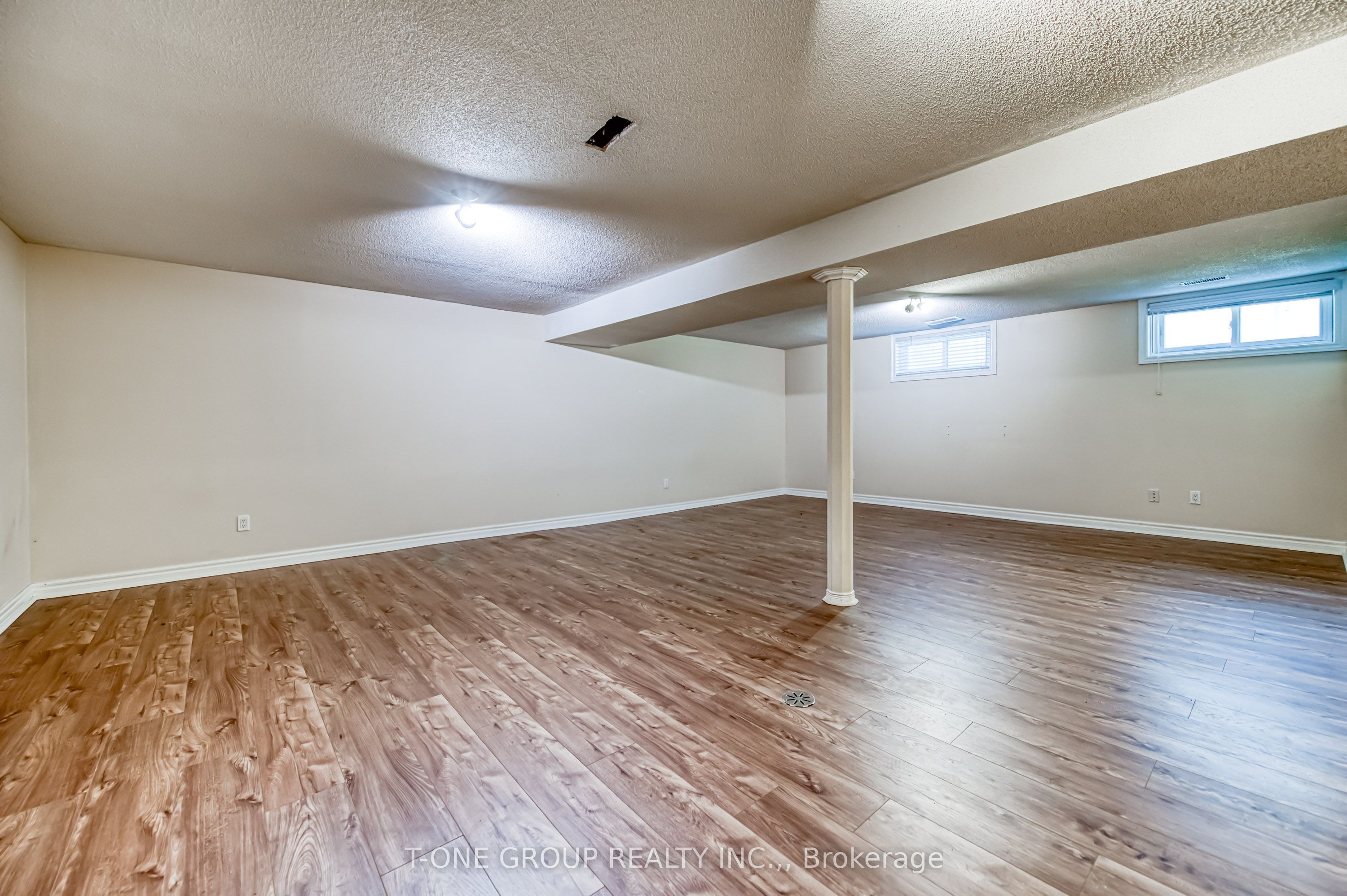 64 Hawkridge Avenue Property Photo 39