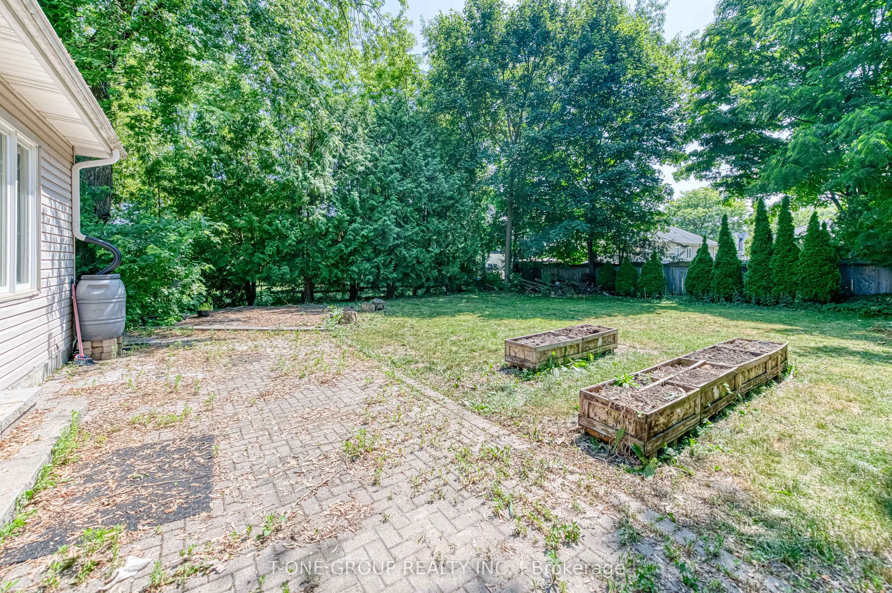 64 Hawkridge Avenue Property Photo 41