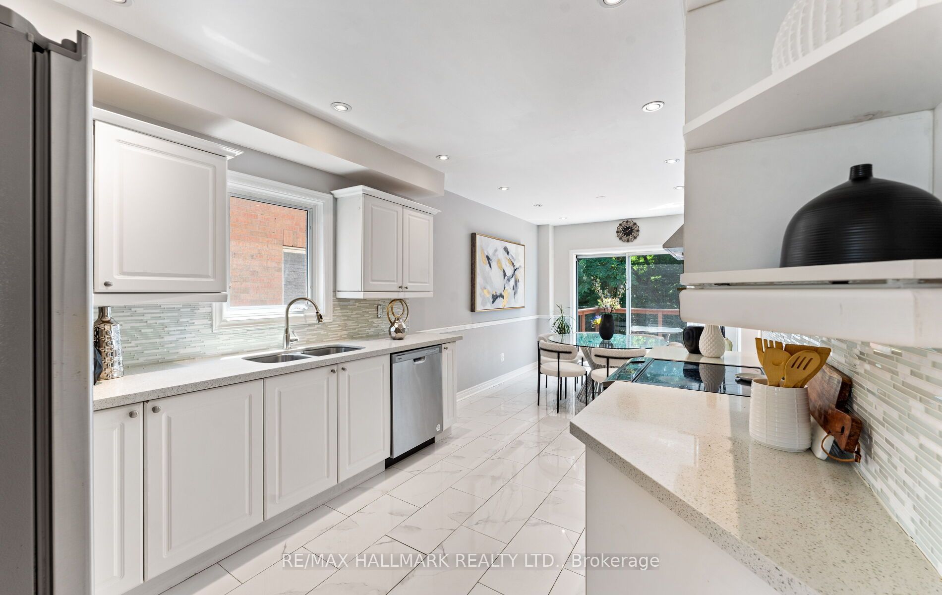 17 Rushingbrook Drive Property Photo 18