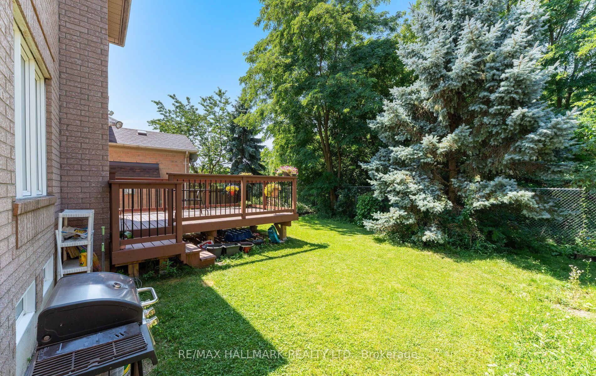 17 Rushingbrook Drive Property Photo 43
