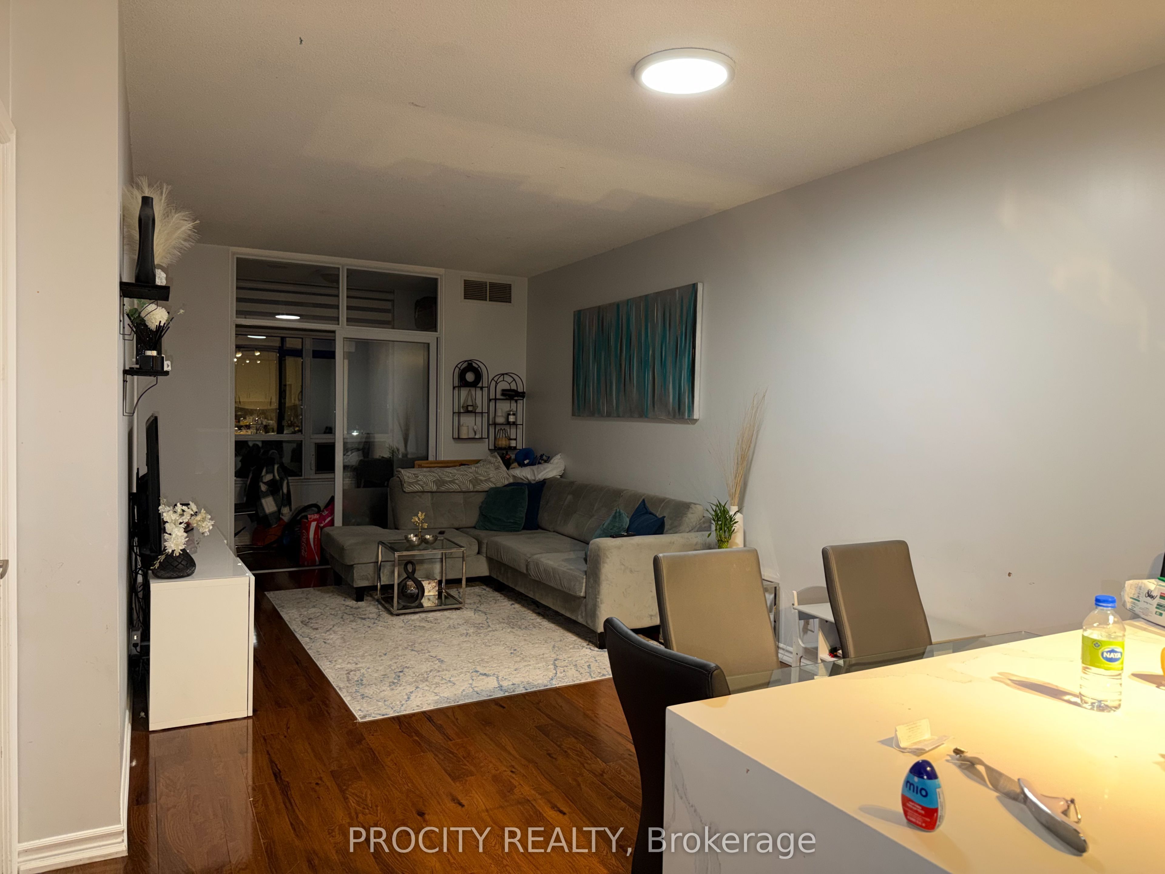 9235 Jane Street 203 Property Photo 1