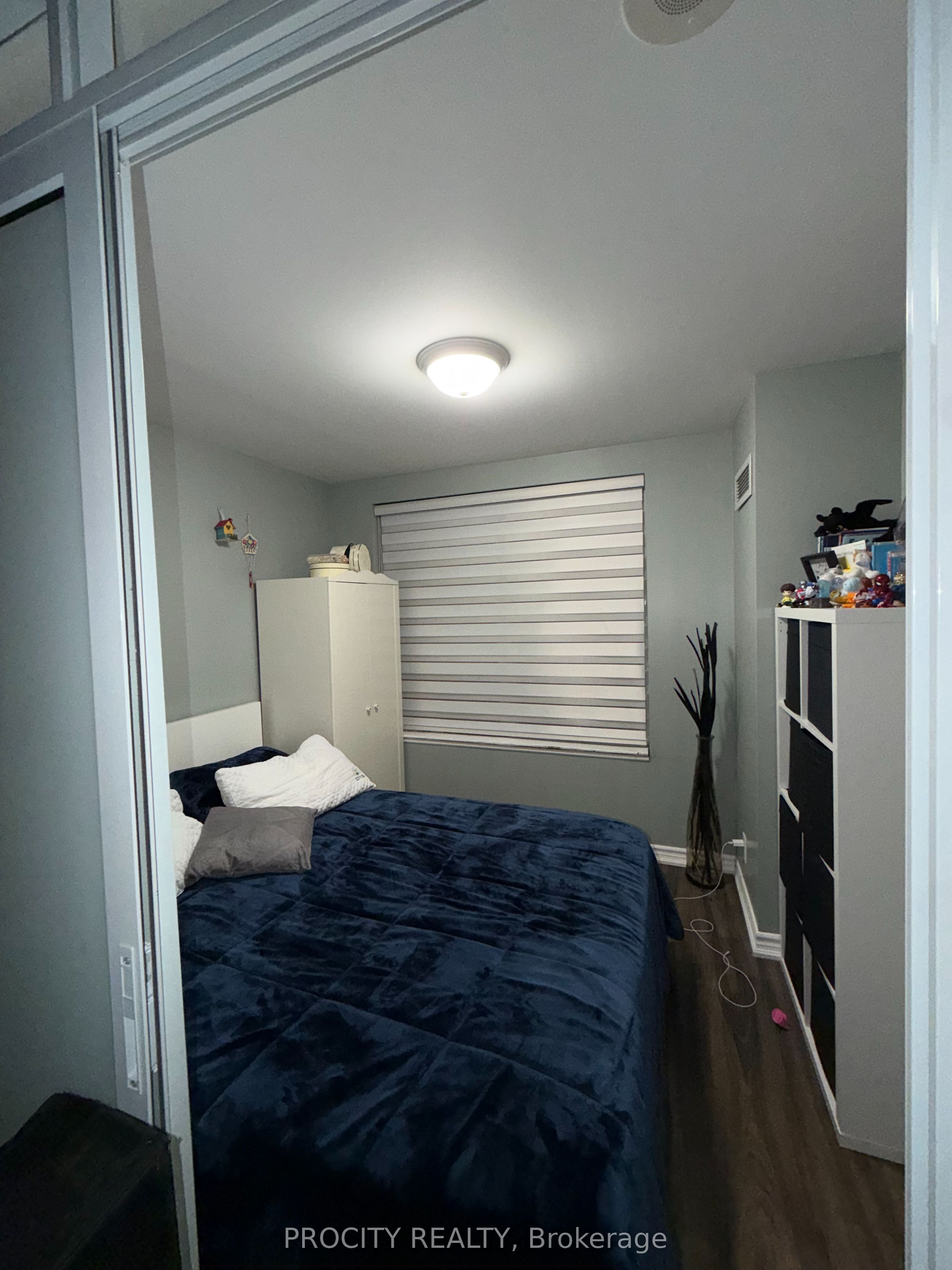 9235 Jane Street 203 Property Photo 4