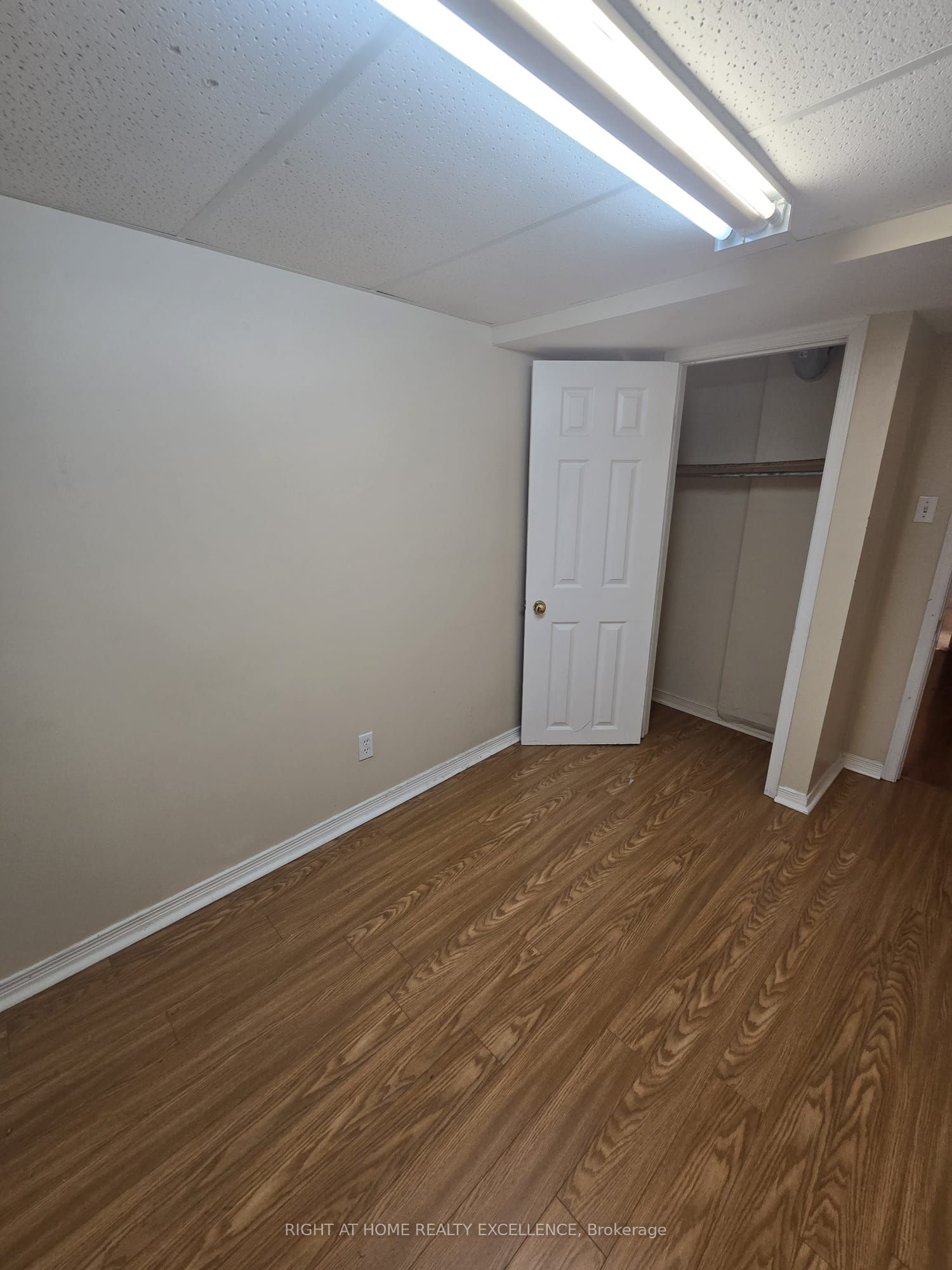 11 Charlton Avenue Basement Property Photo 6
