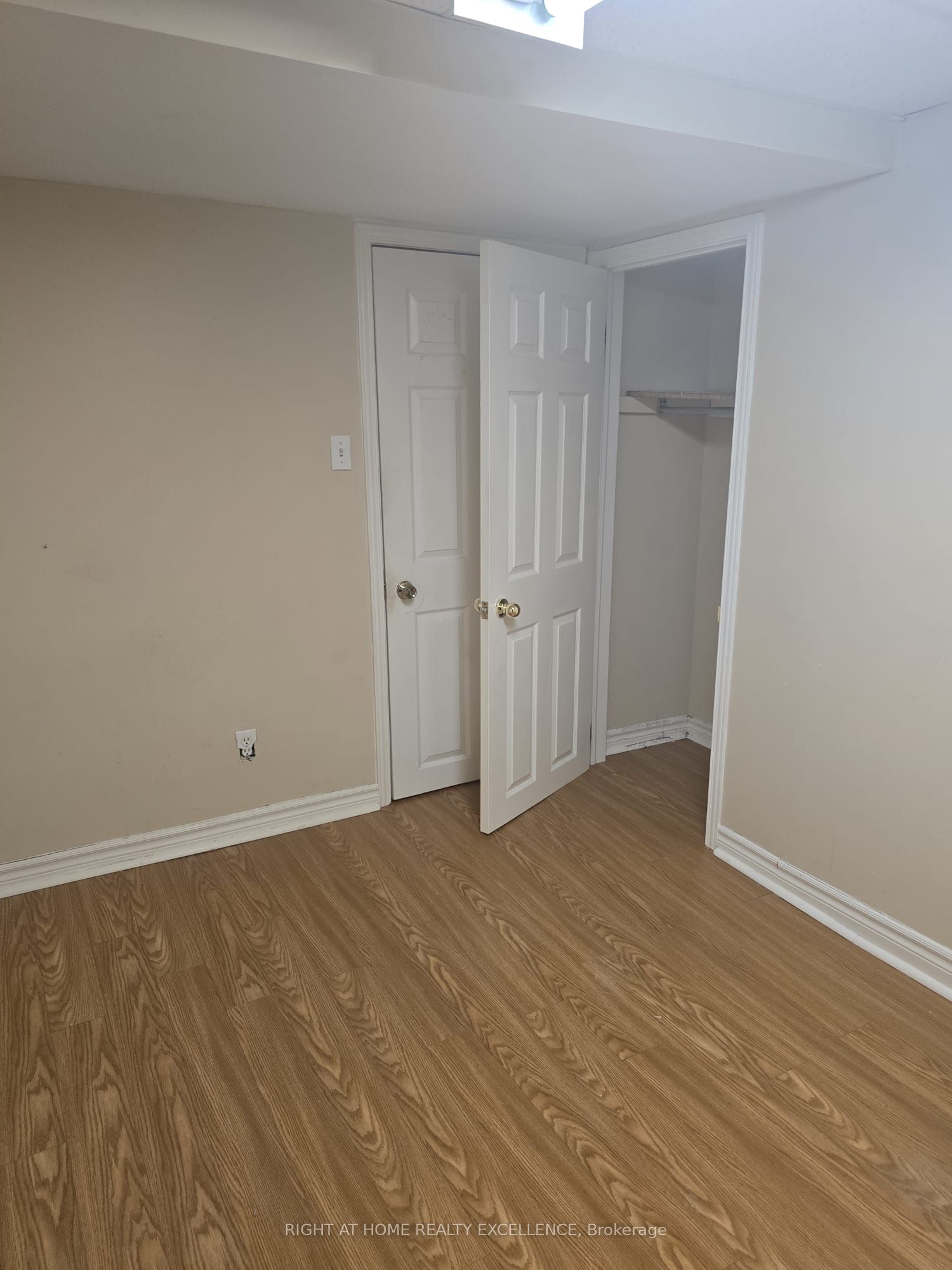 11 Charlton Avenue Basement Property Photo 8