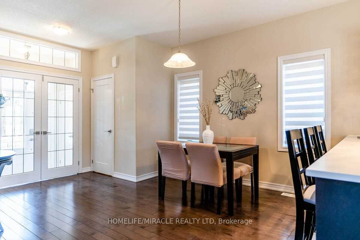 32 Carleton Trail Property Photo 6