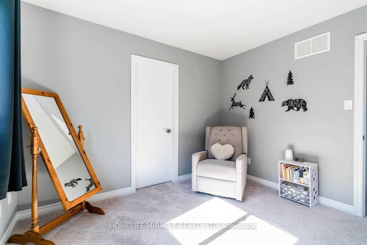 32 Carleton Trail Property Photo 21