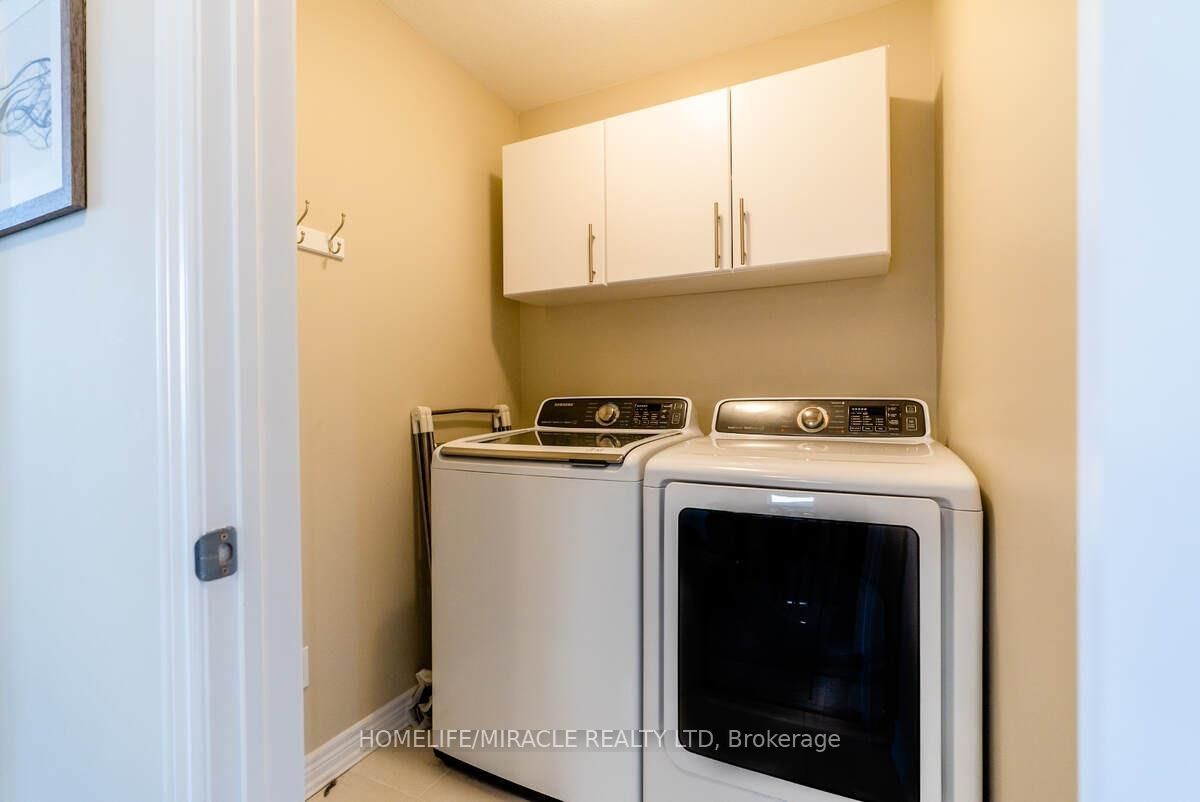 32 Carleton Trail Property Photo 25