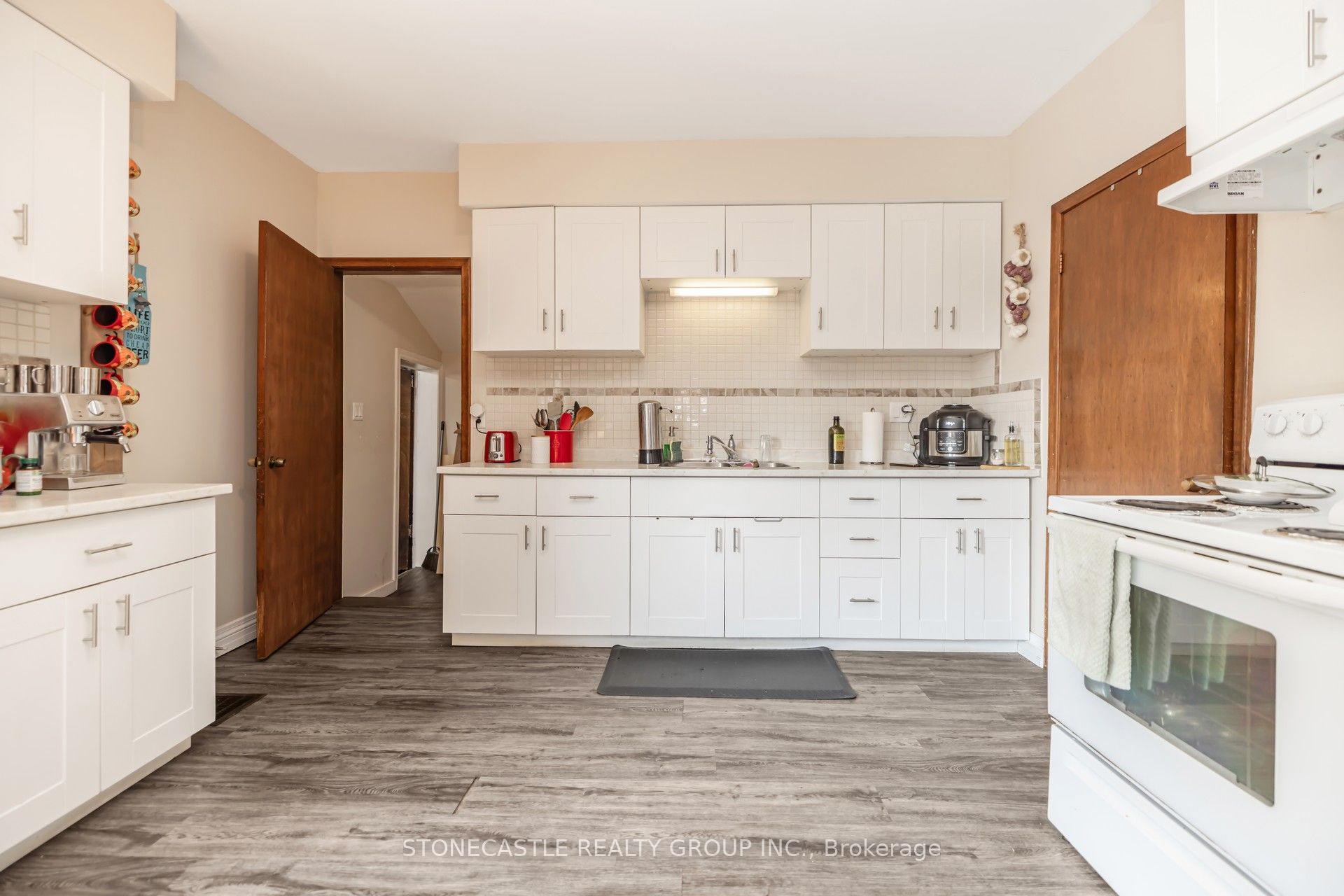 2321 Major Mackenzie Drive W Property Photo 12