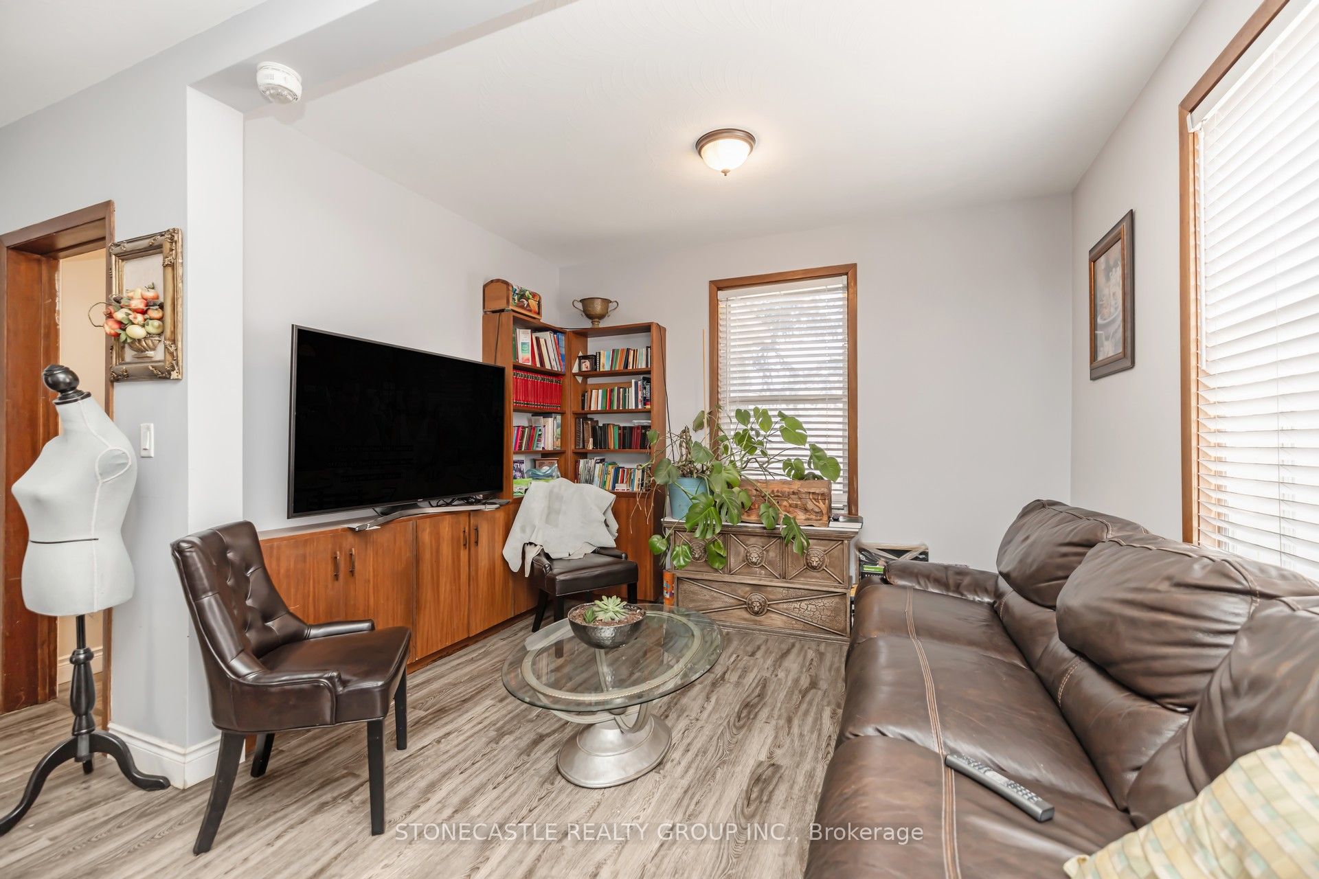 2321 Major Mackenzie Drive W Property Photo 16