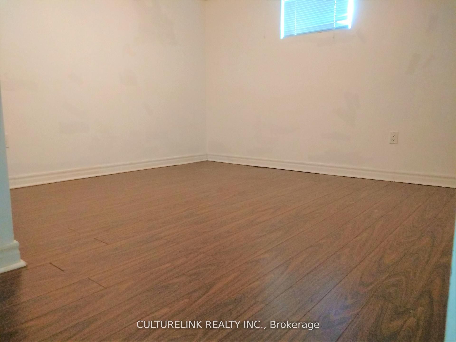 30 Rockport Crescent Bsmt Property Photo 3