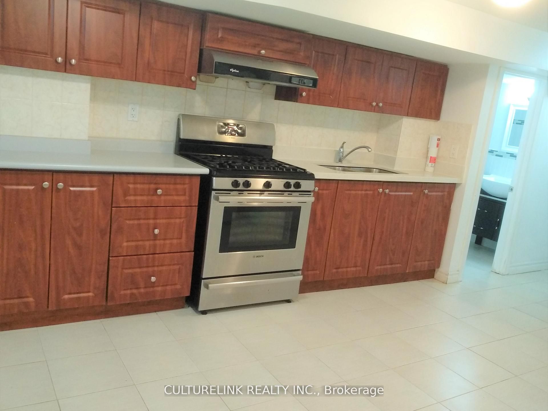 30 Rockport Crescent Bsmt Property Photo 7