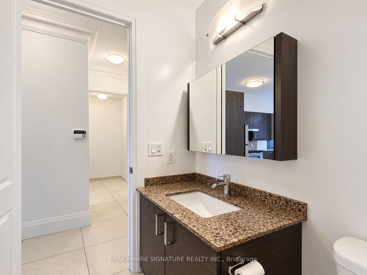 8228 Birchmount Road Ph12 Property Photo 7