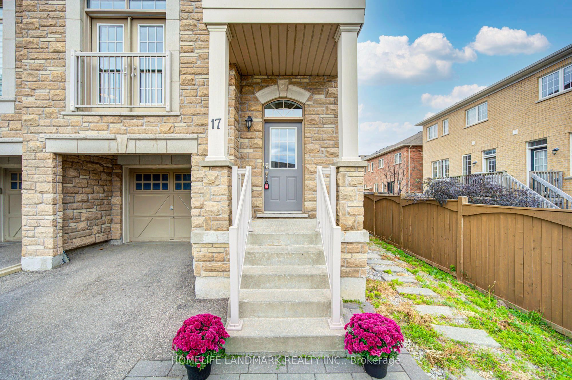17 Etherington Way Property Photo 2