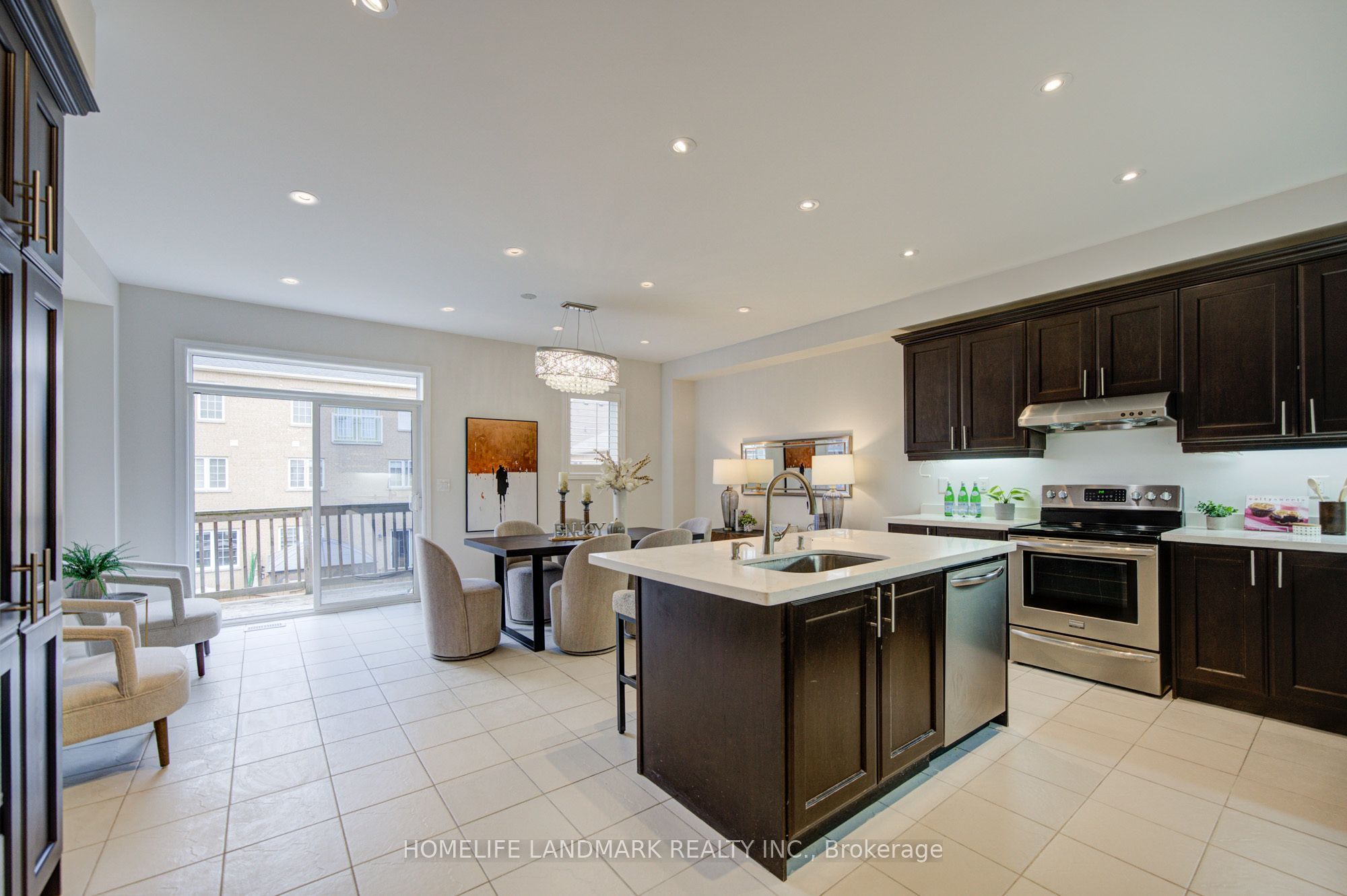 17 Etherington Way Property Photo 8
