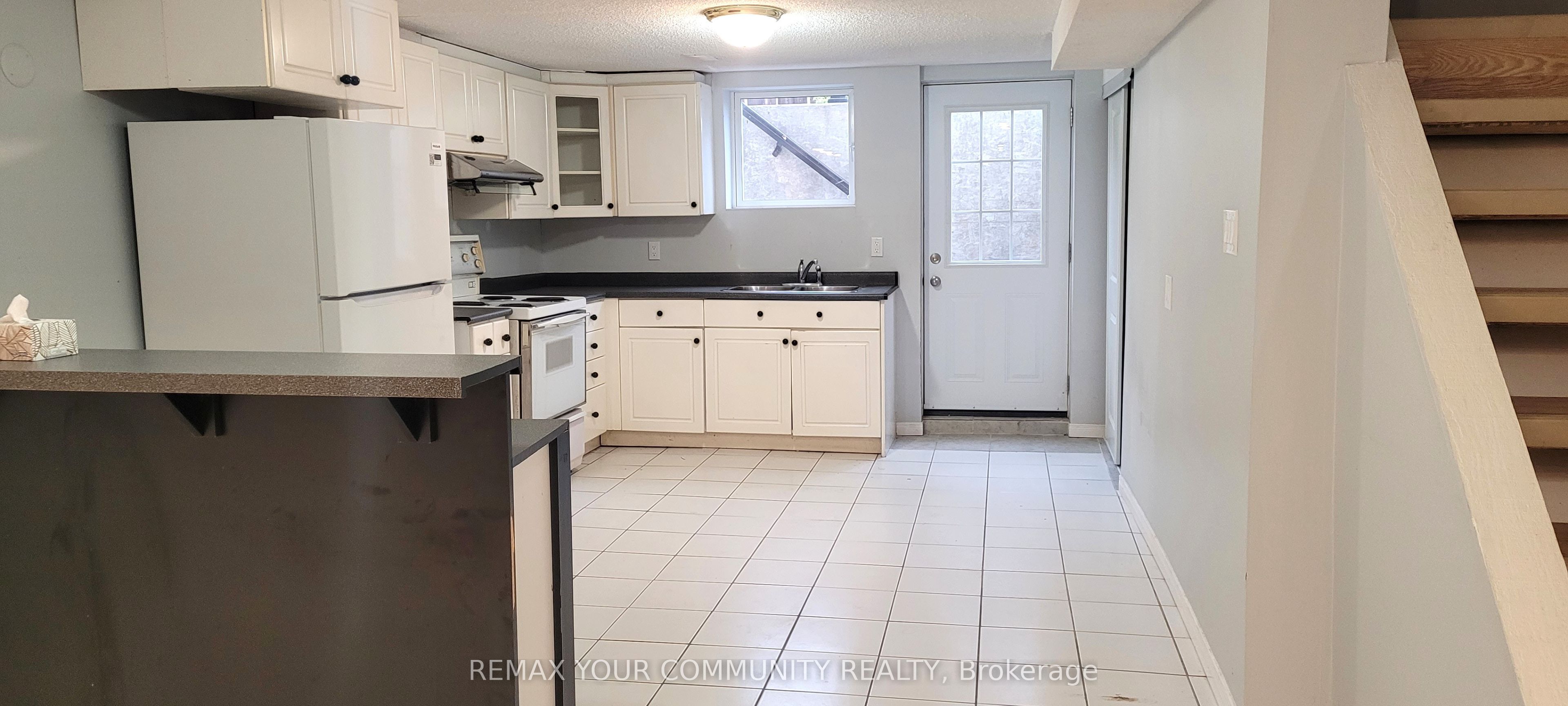 53 Lamar Street Property Photo 4