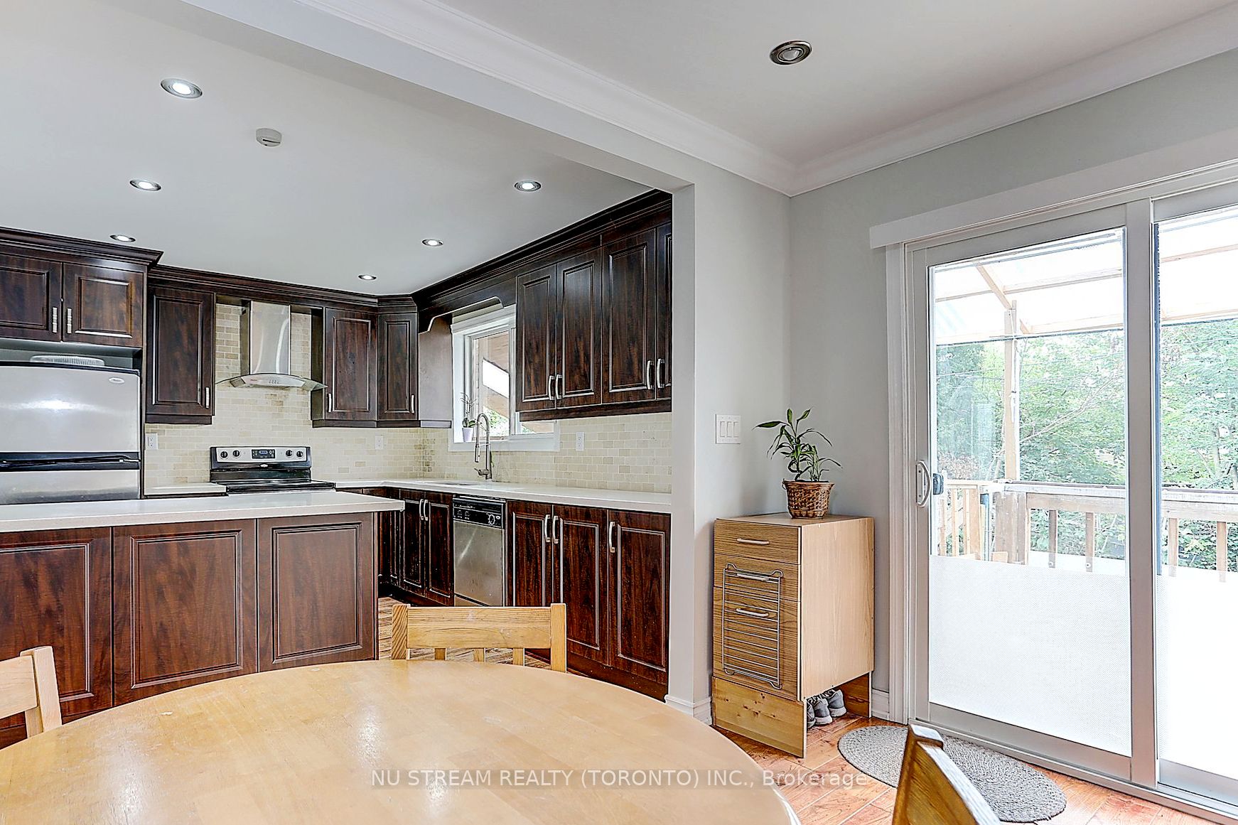 432 Crosby Avenue Main Property Photo 12