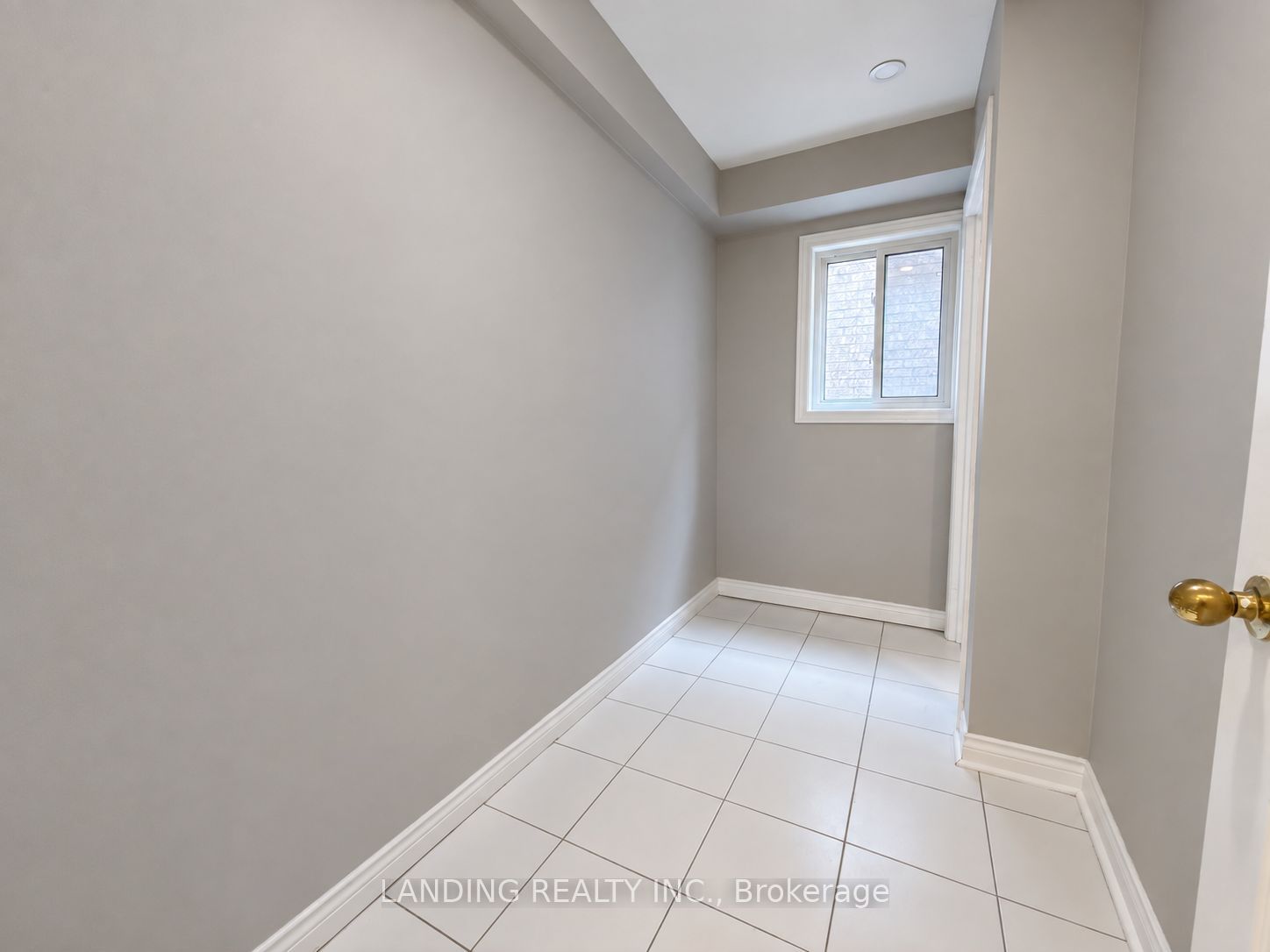 133 St. Joan Of Arc Avenue Property Photo 8