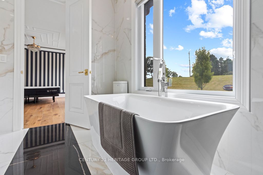 4 Loch Erne Lane Property Photo 18