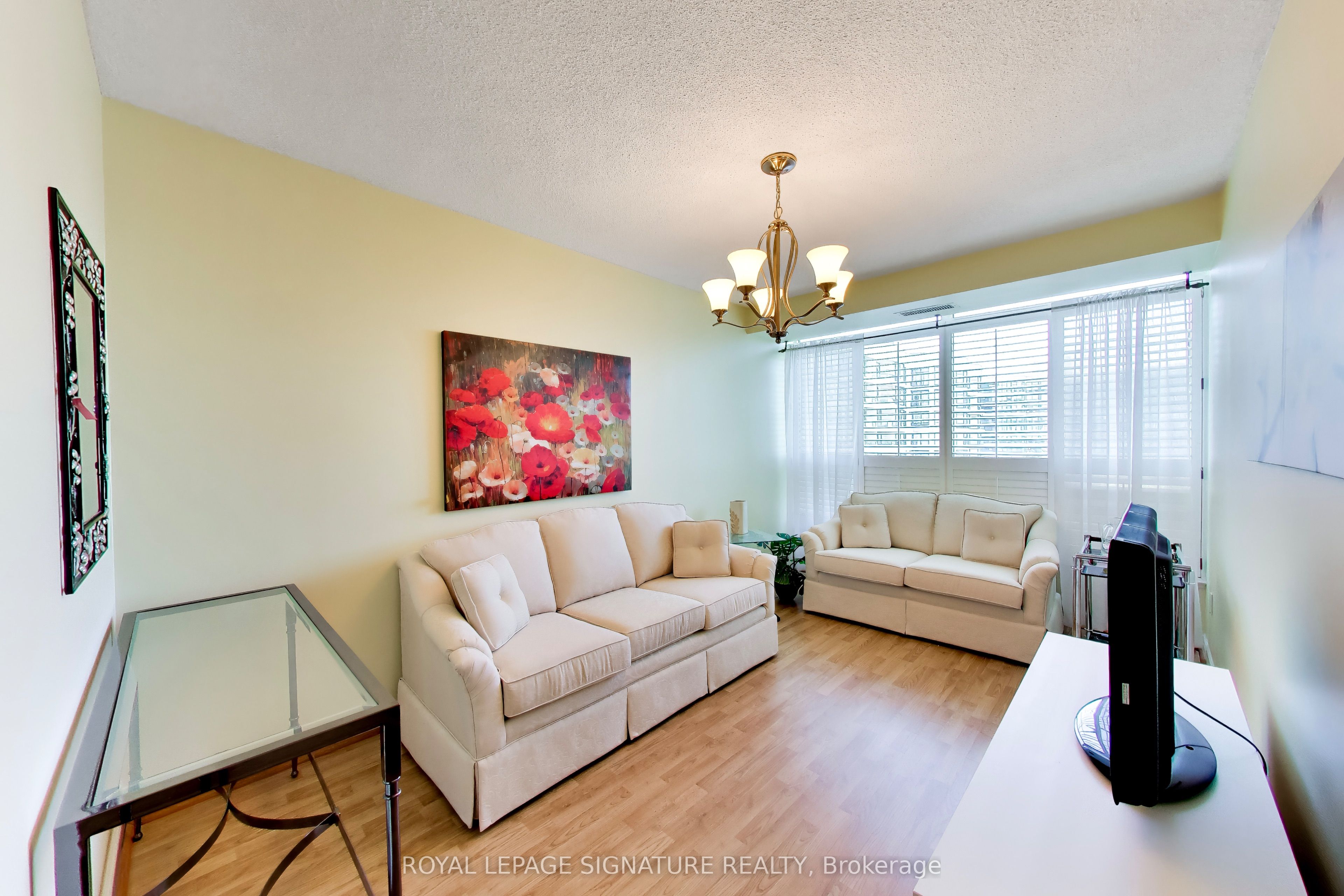 1 Clark Avenue W 1802 Property Photo 19