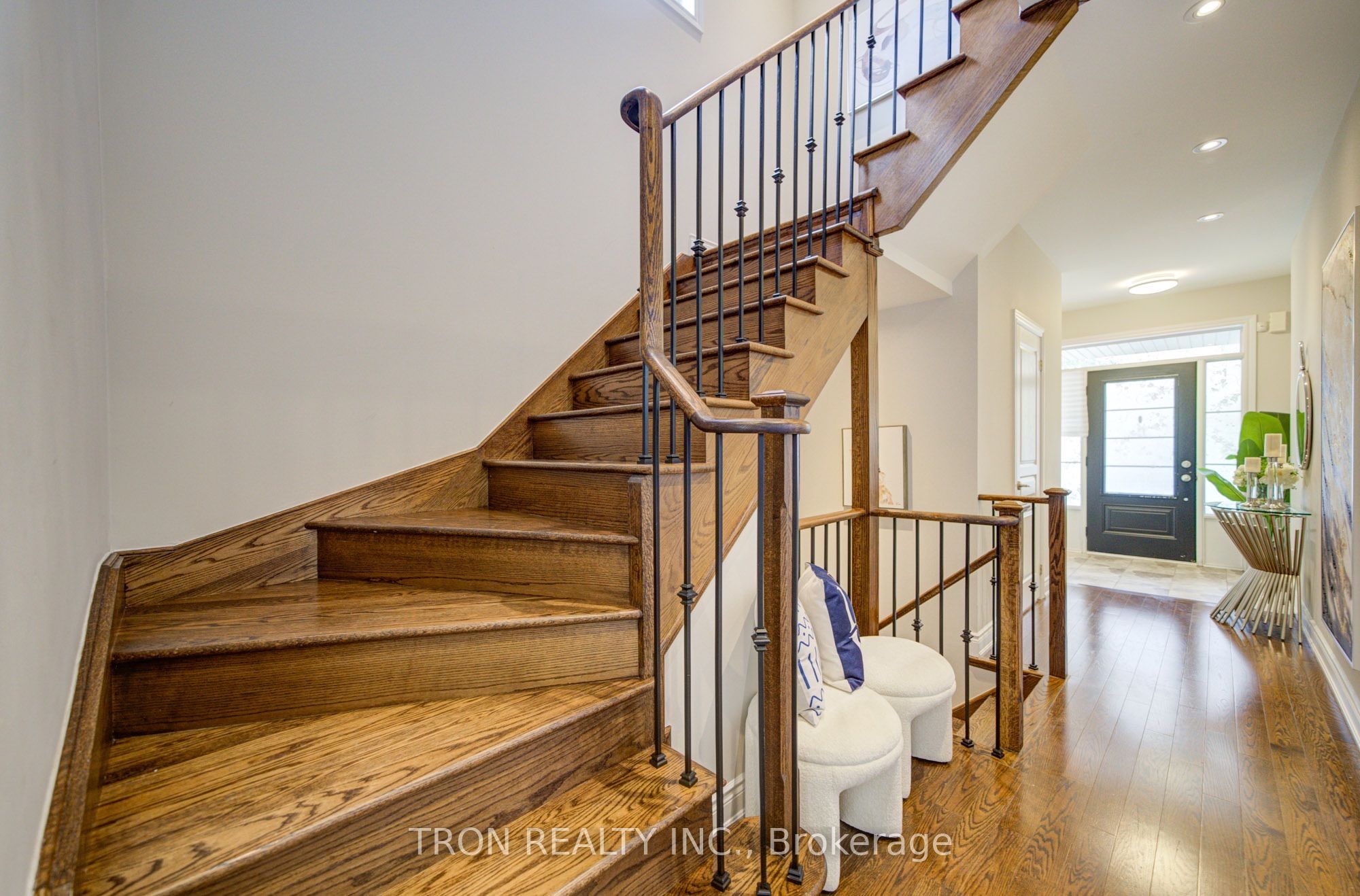 33 Mazarine Lane Property Photo 8