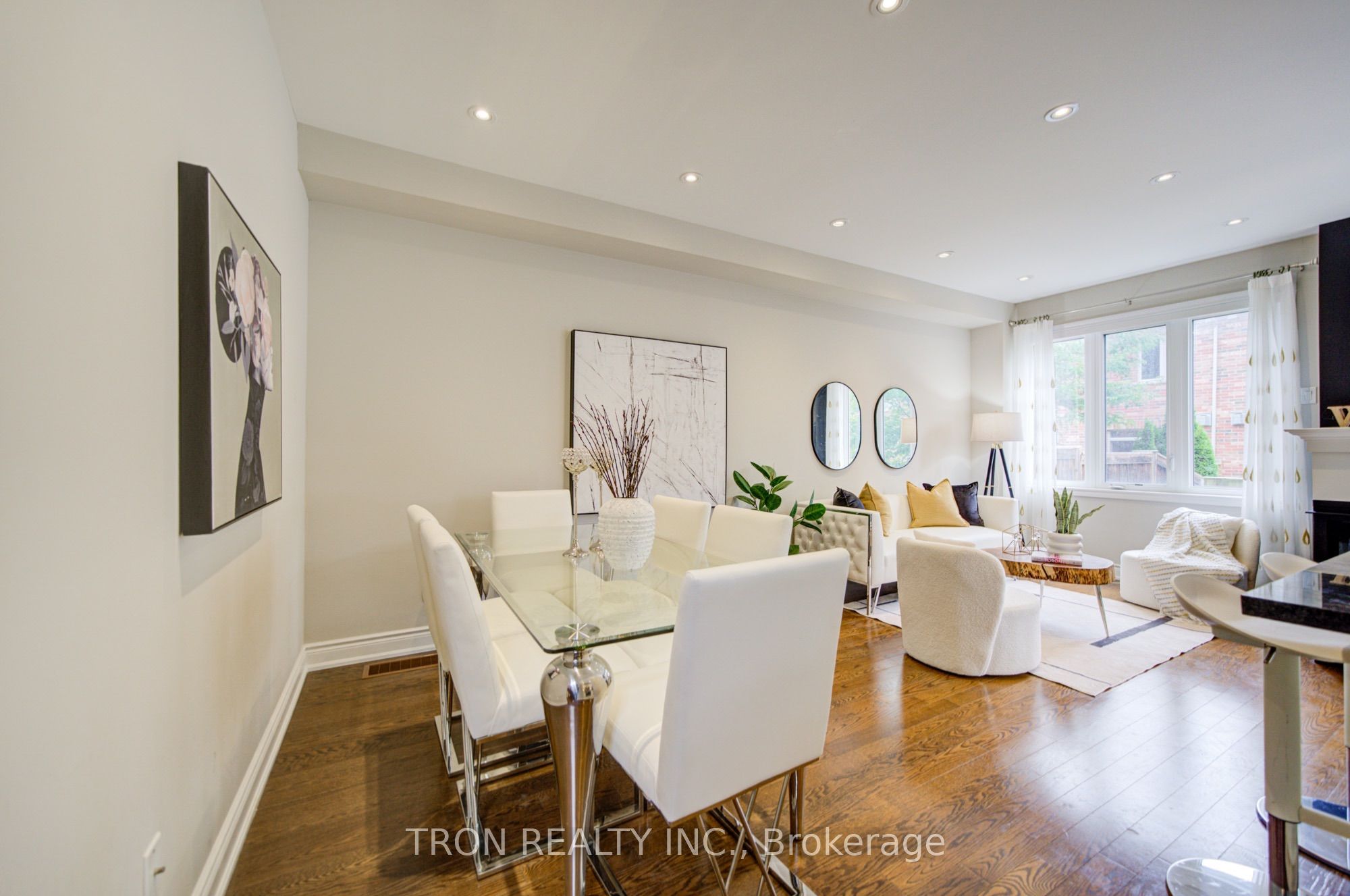 33 Mazarine Lane Property Photo 9
