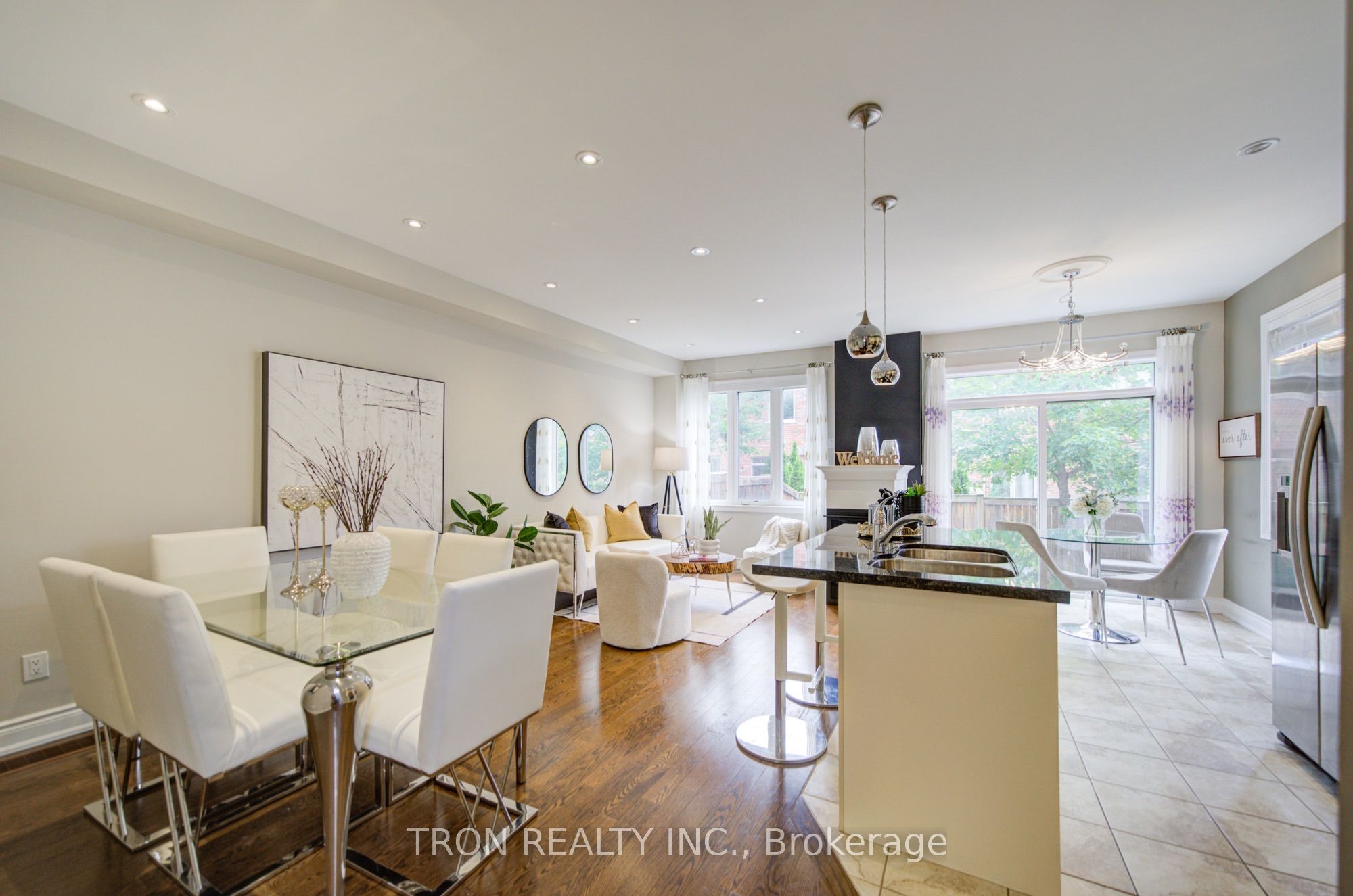 33 Mazarine Lane Property Photo 10