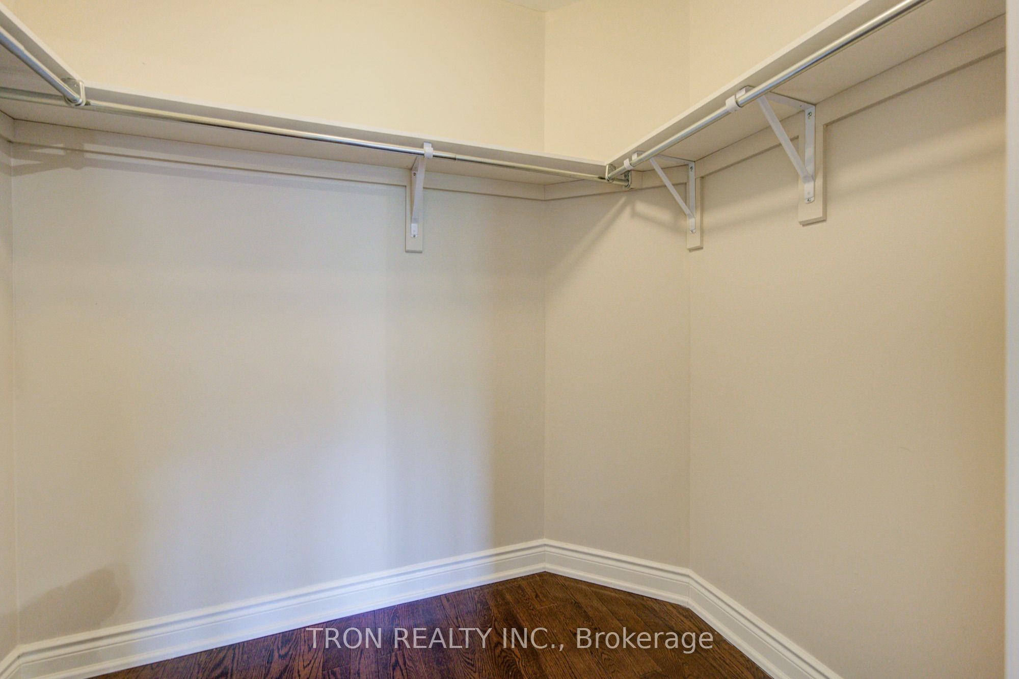 33 Mazarine Lane Property Photo 40