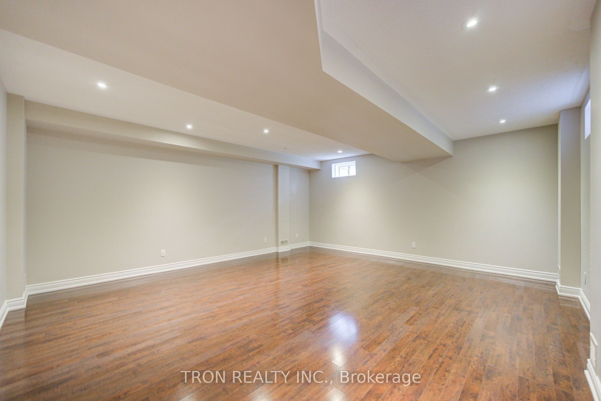 33 Mazarine Lane Property Photo 41